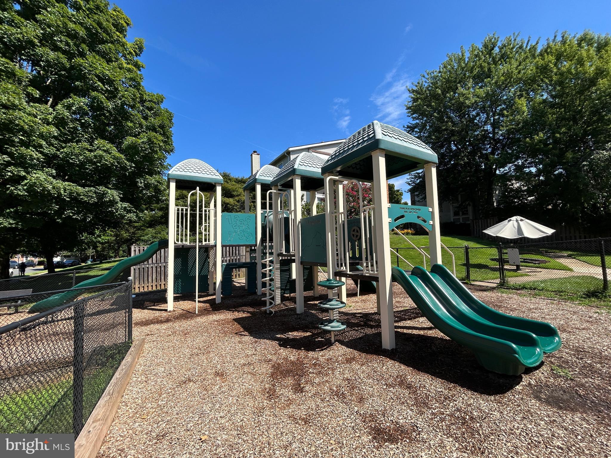 3071 WHITE BIRCH COURT