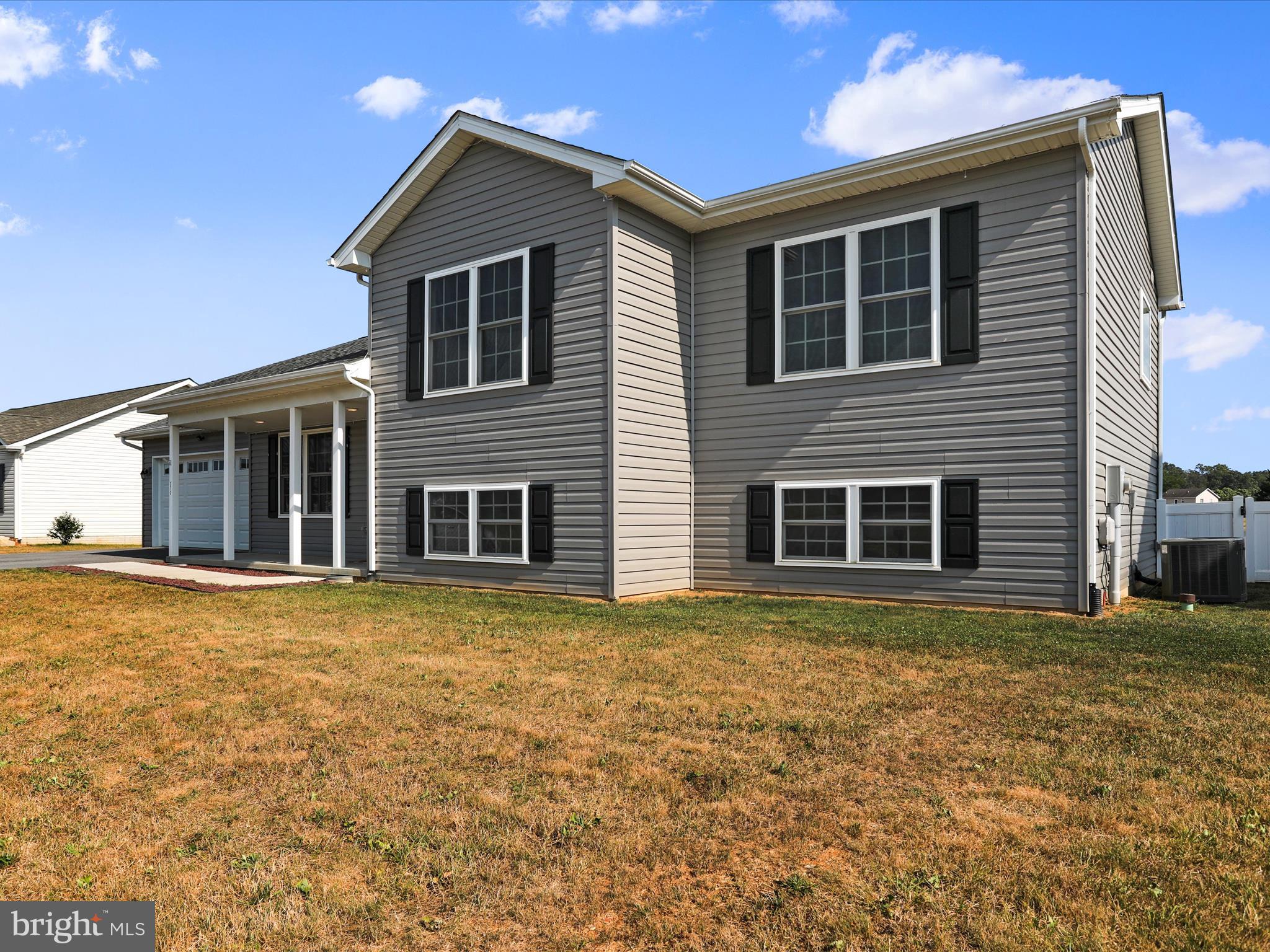 PEBBLE RIDGE - Residential