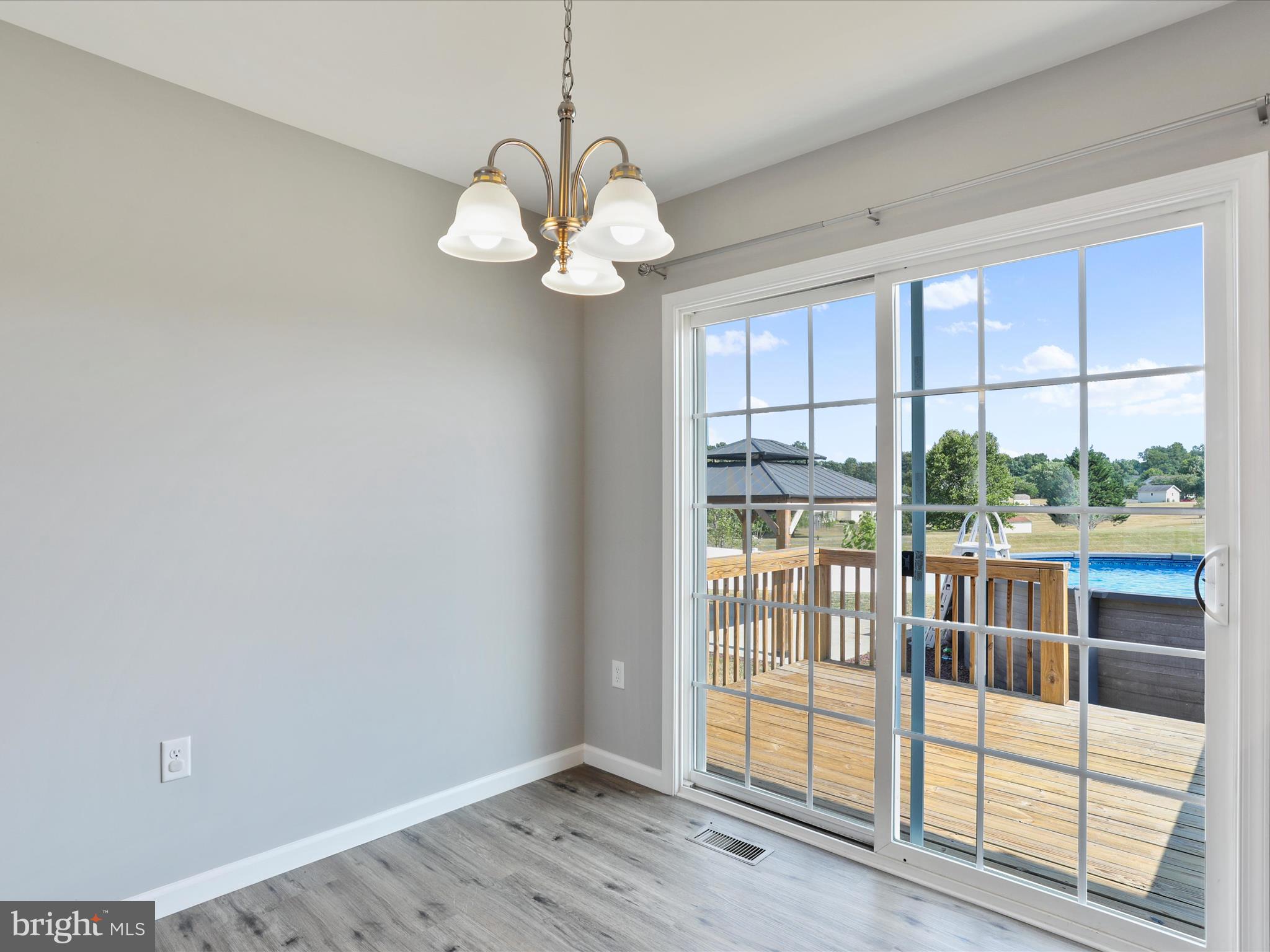 PEBBLE RIDGE - Residential