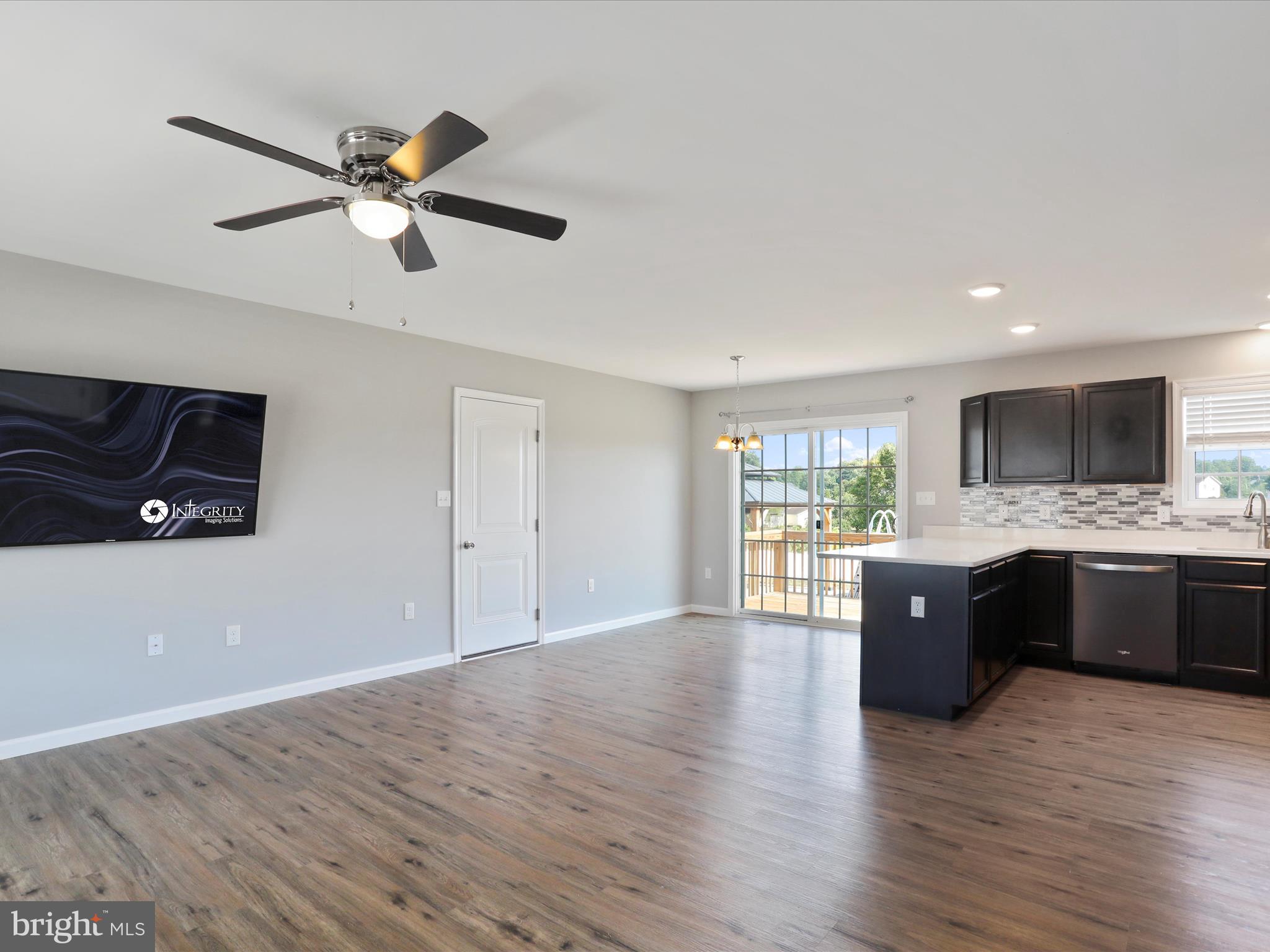 PEBBLE RIDGE - Residential