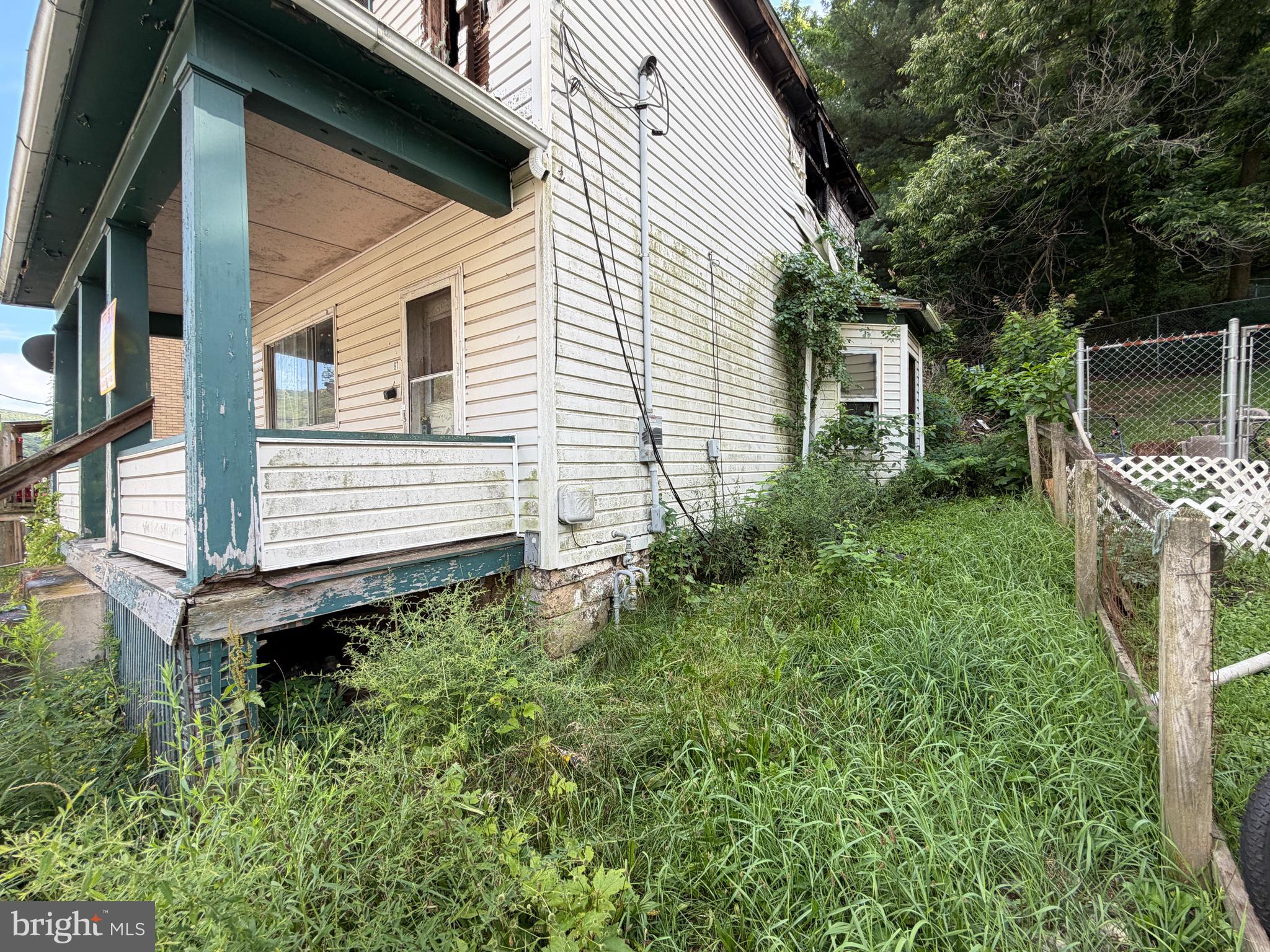 87 DOUGLAS AVENUE