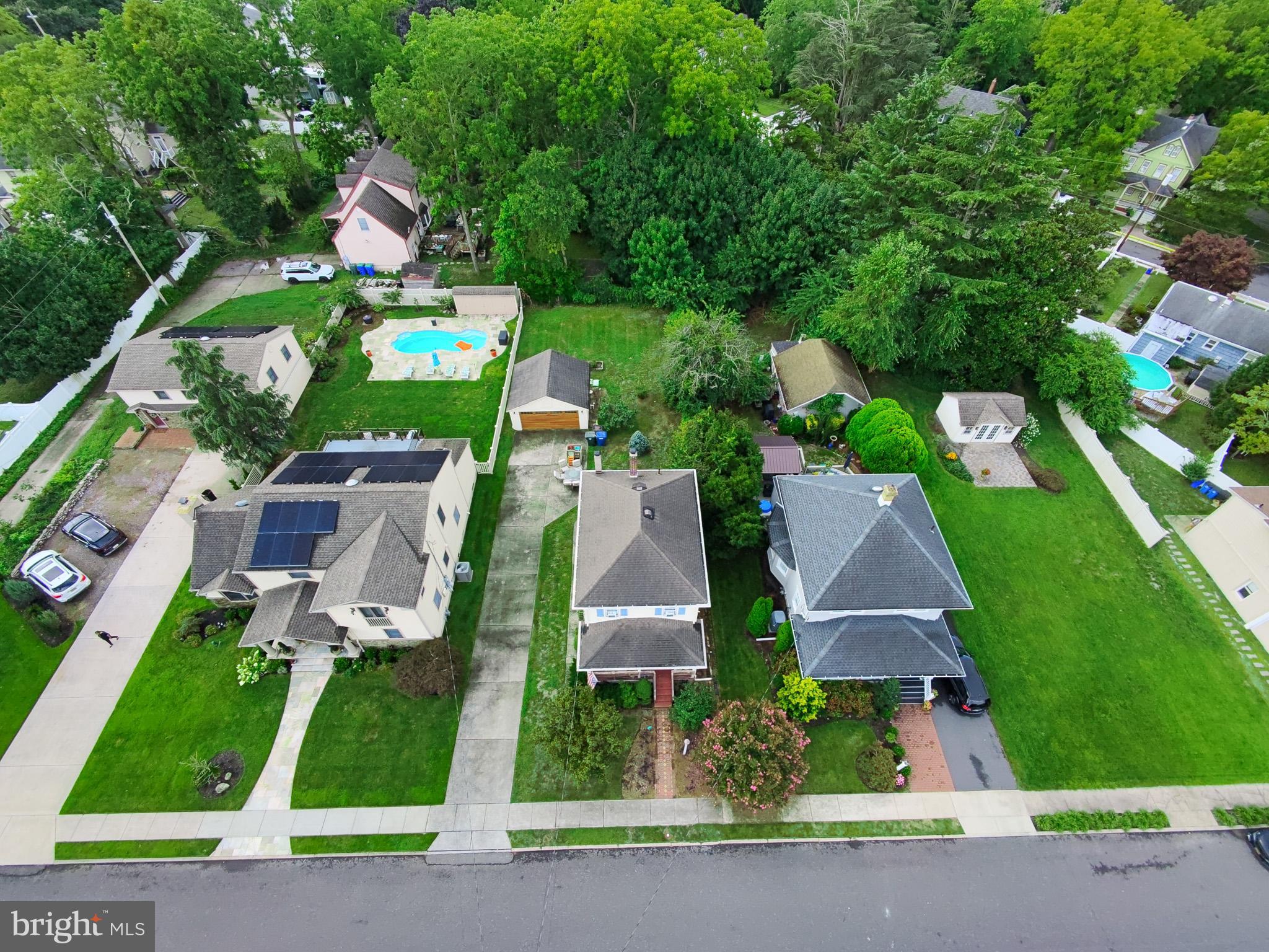 15 ELM AVENUE