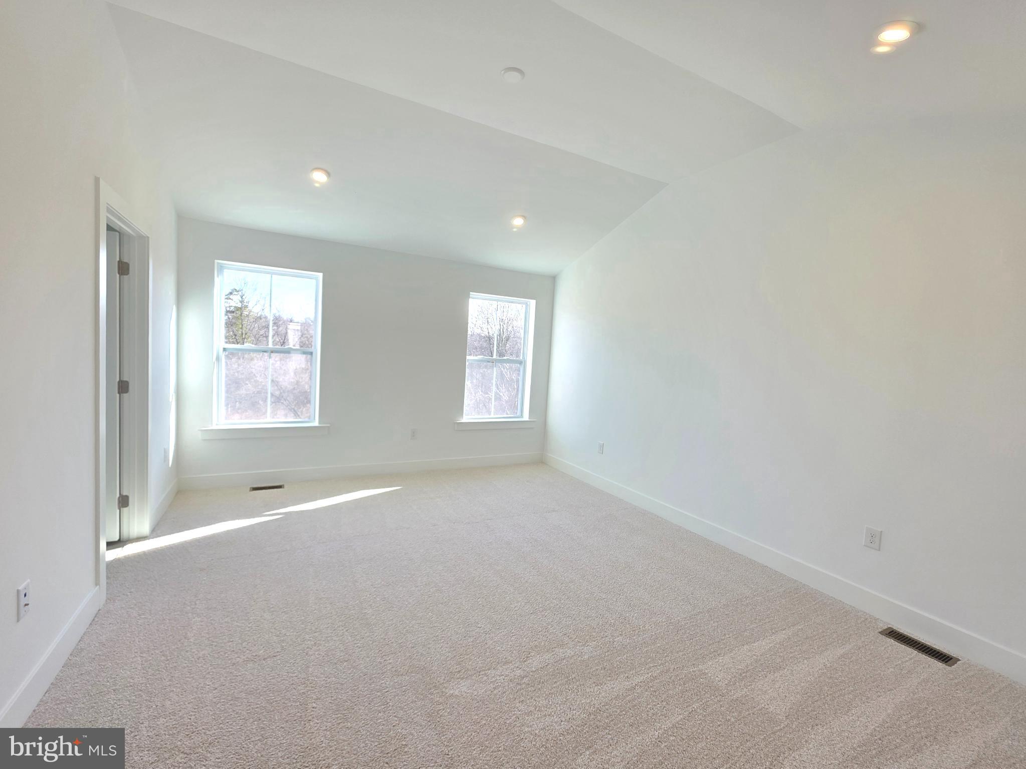 STERLING WALK - Residential Lease