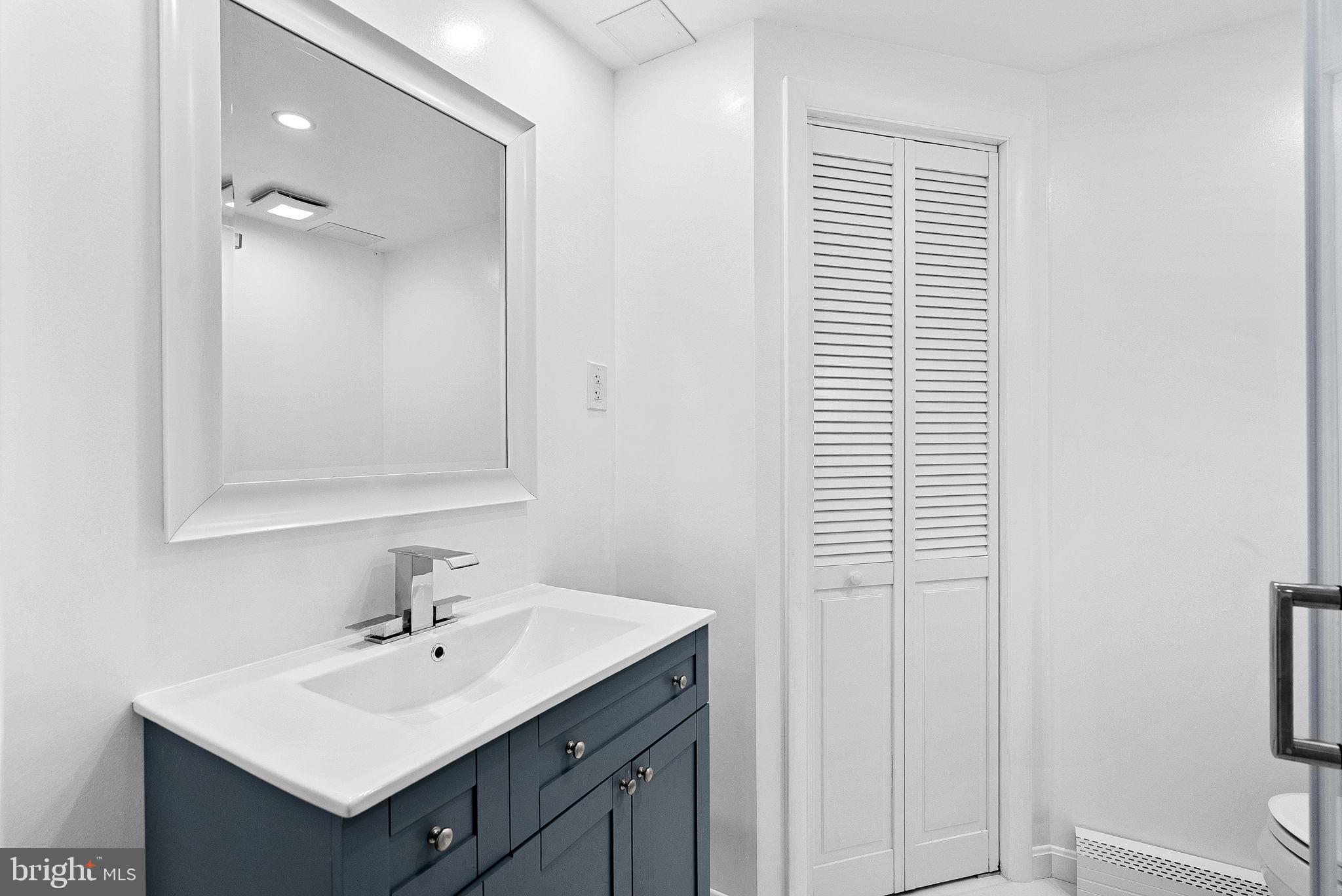 HOPKINS MEAD - Residential