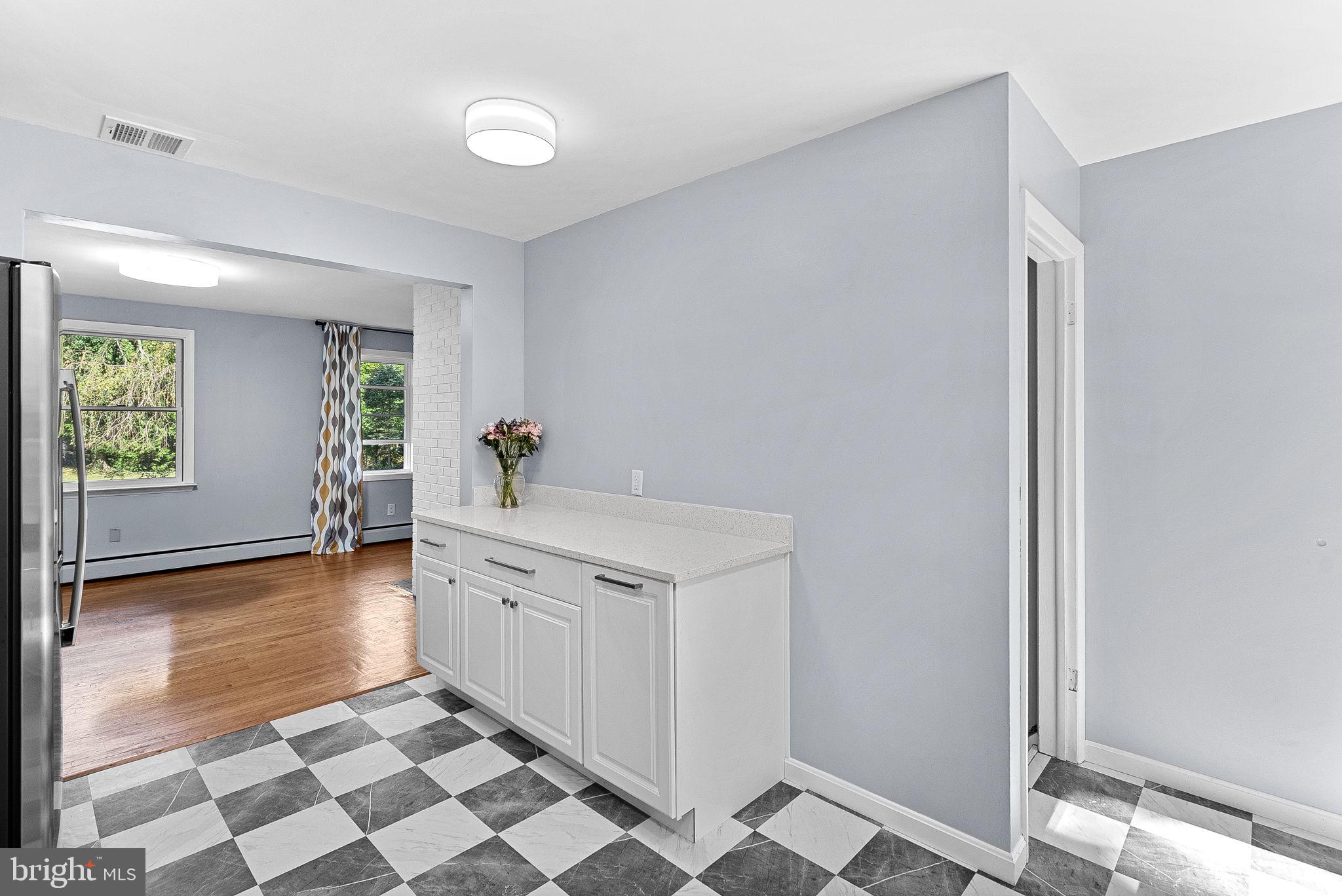 HOPKINS MEAD - Residential