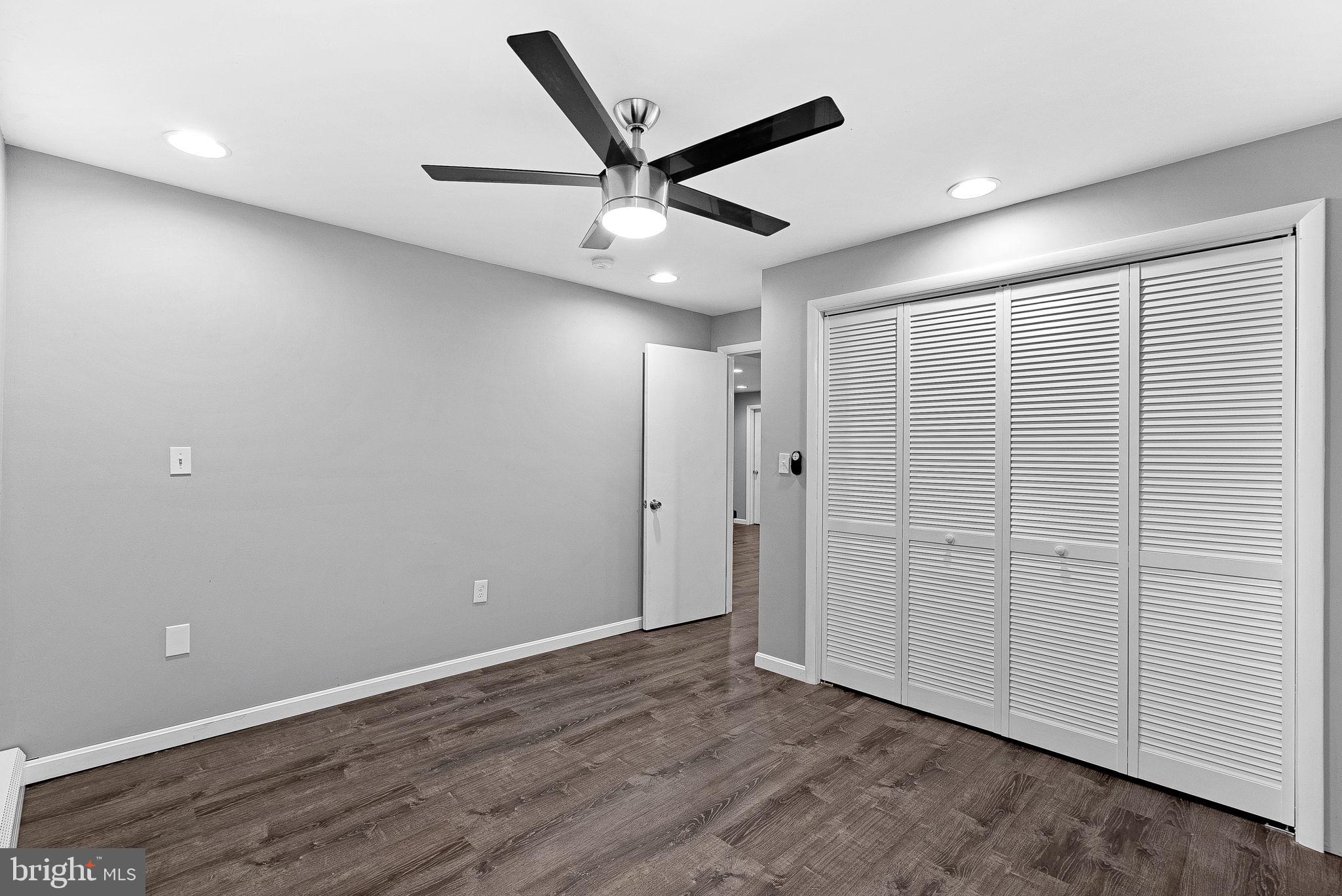 HOPKINS MEAD - Residential