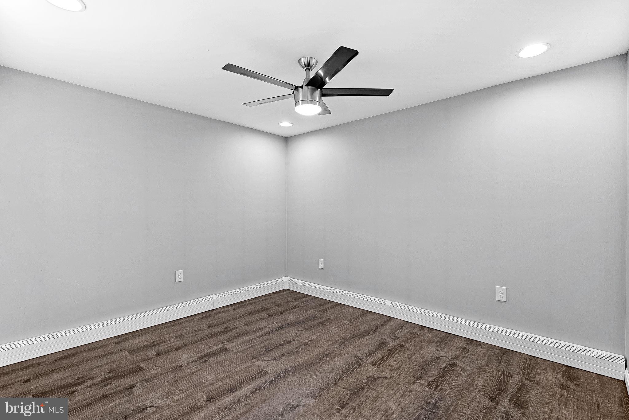 HOPKINS MEAD - Residential