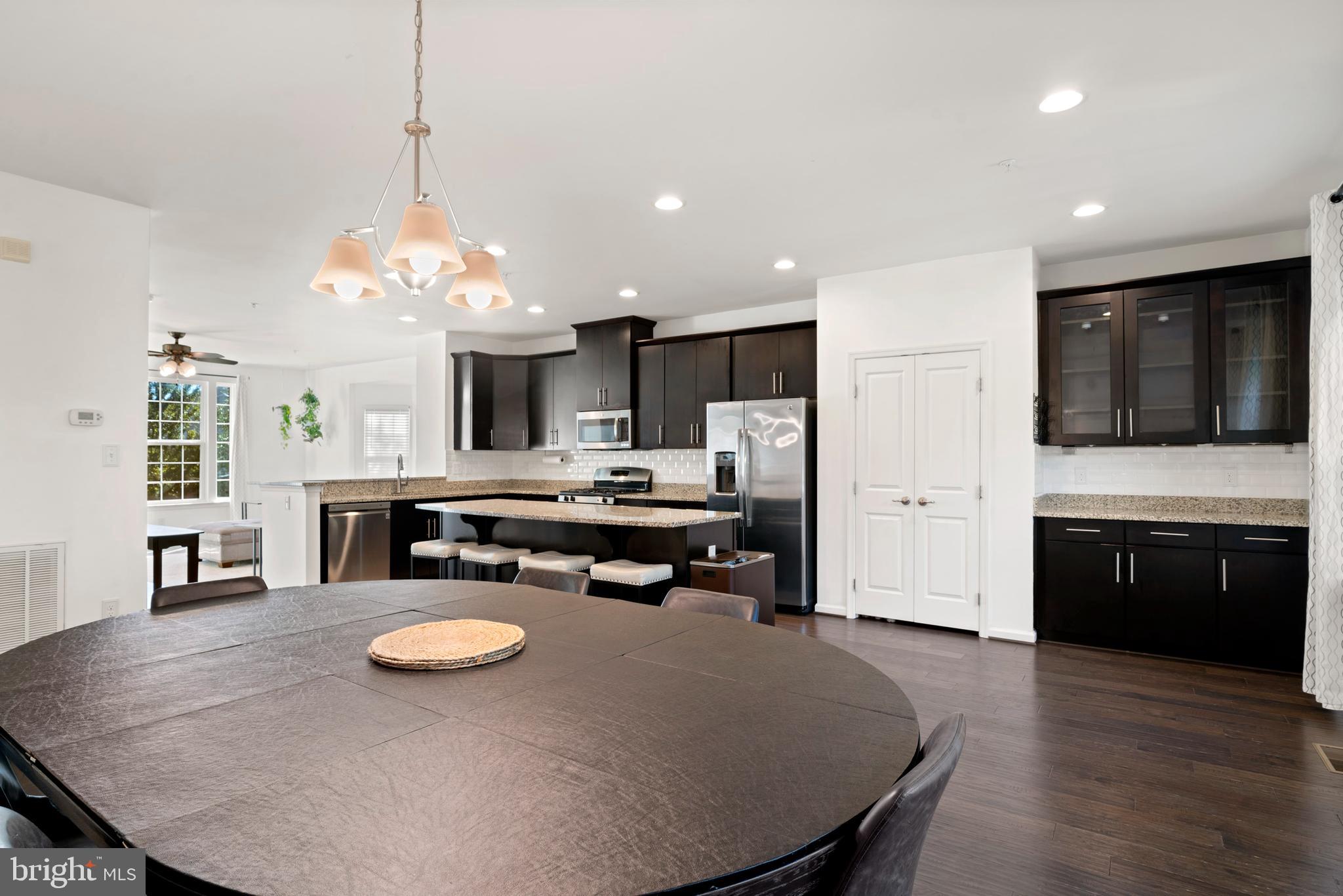 ADAMS CROSSING - Residential Lease