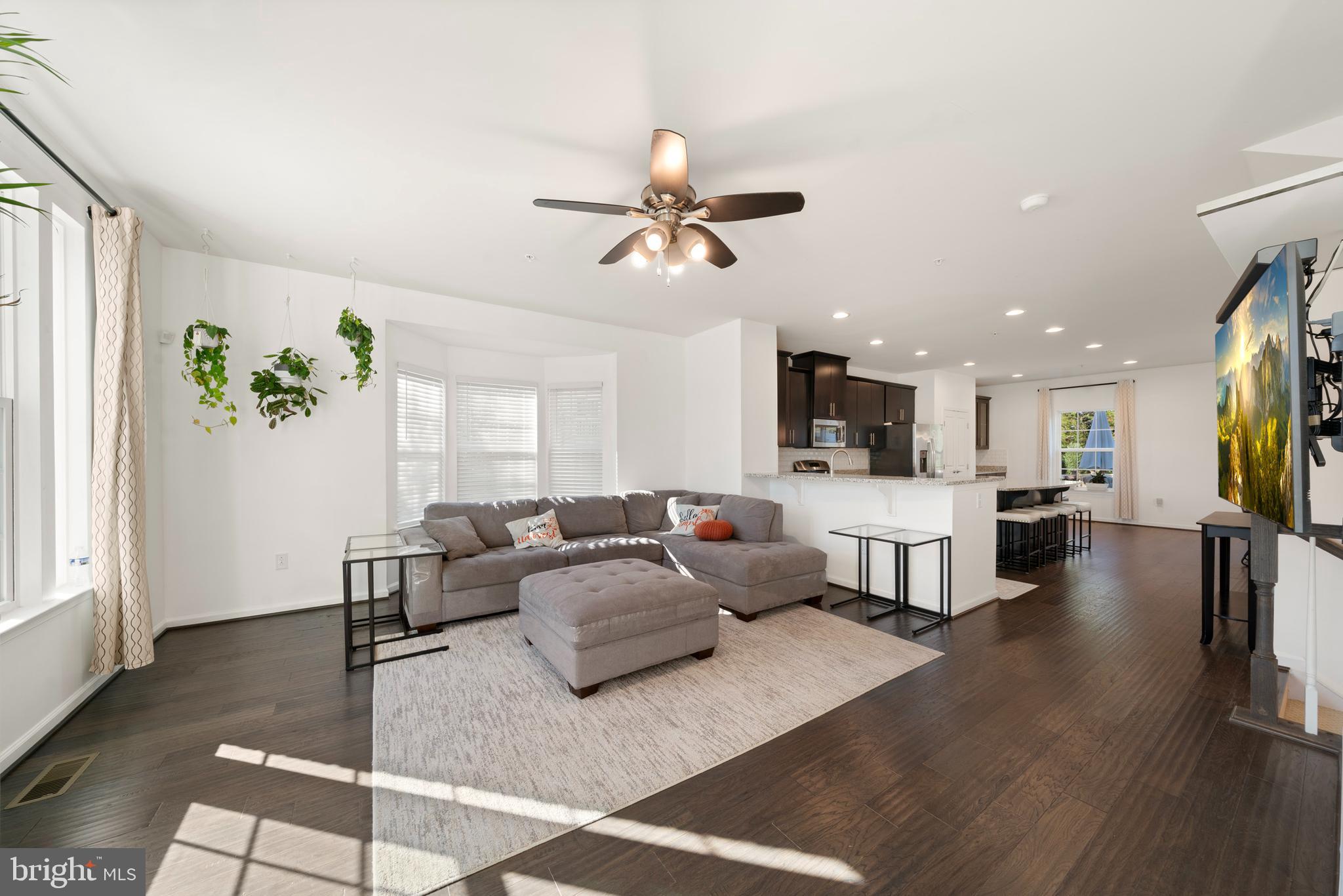 ADAMS CROSSING - Residential Lease