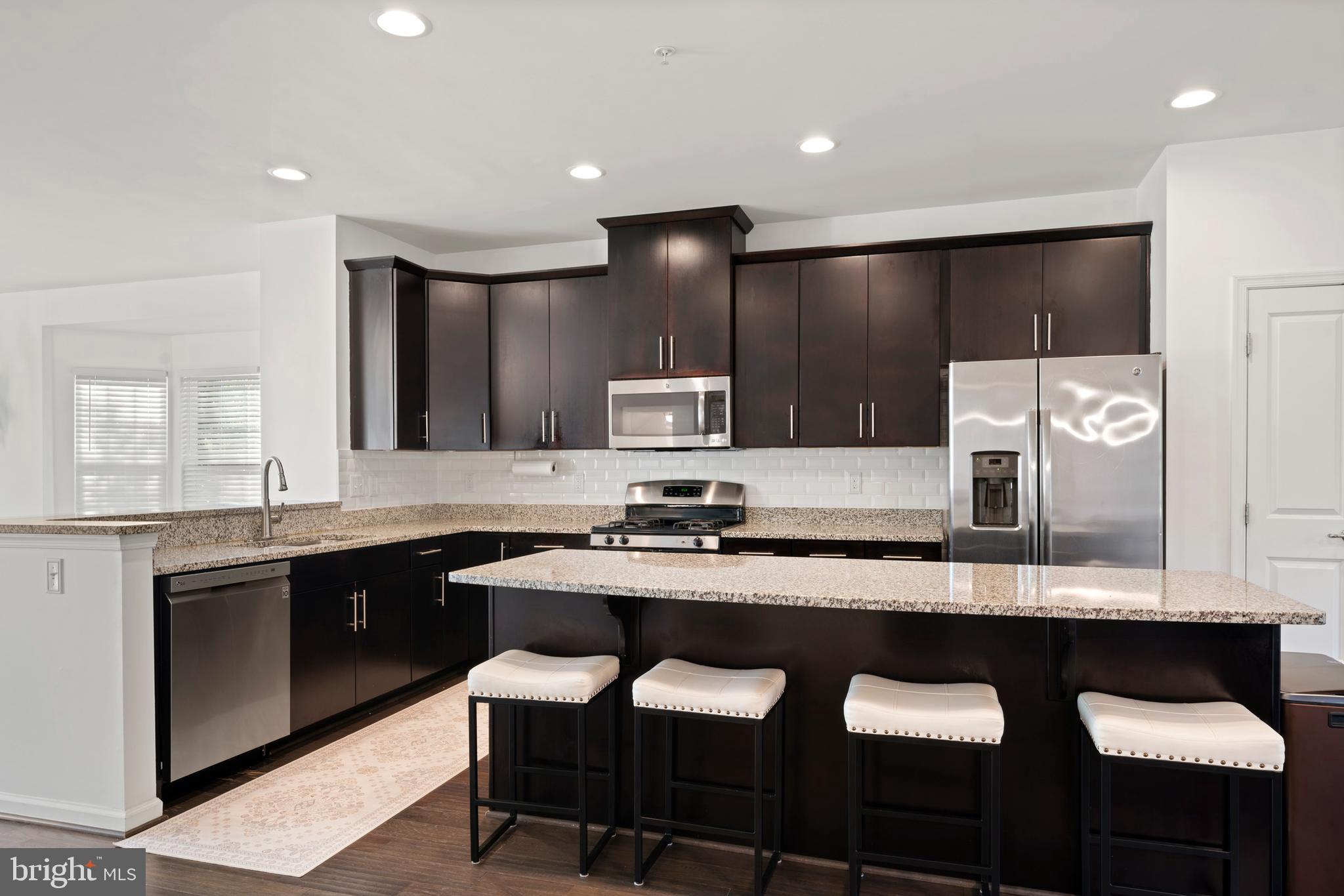 ADAMS CROSSING - Residential Lease