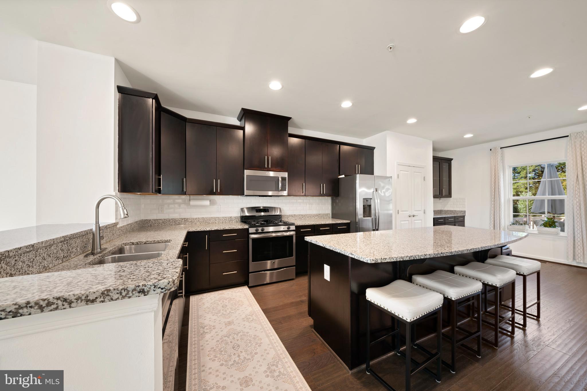 ADAMS CROSSING - Residential Lease