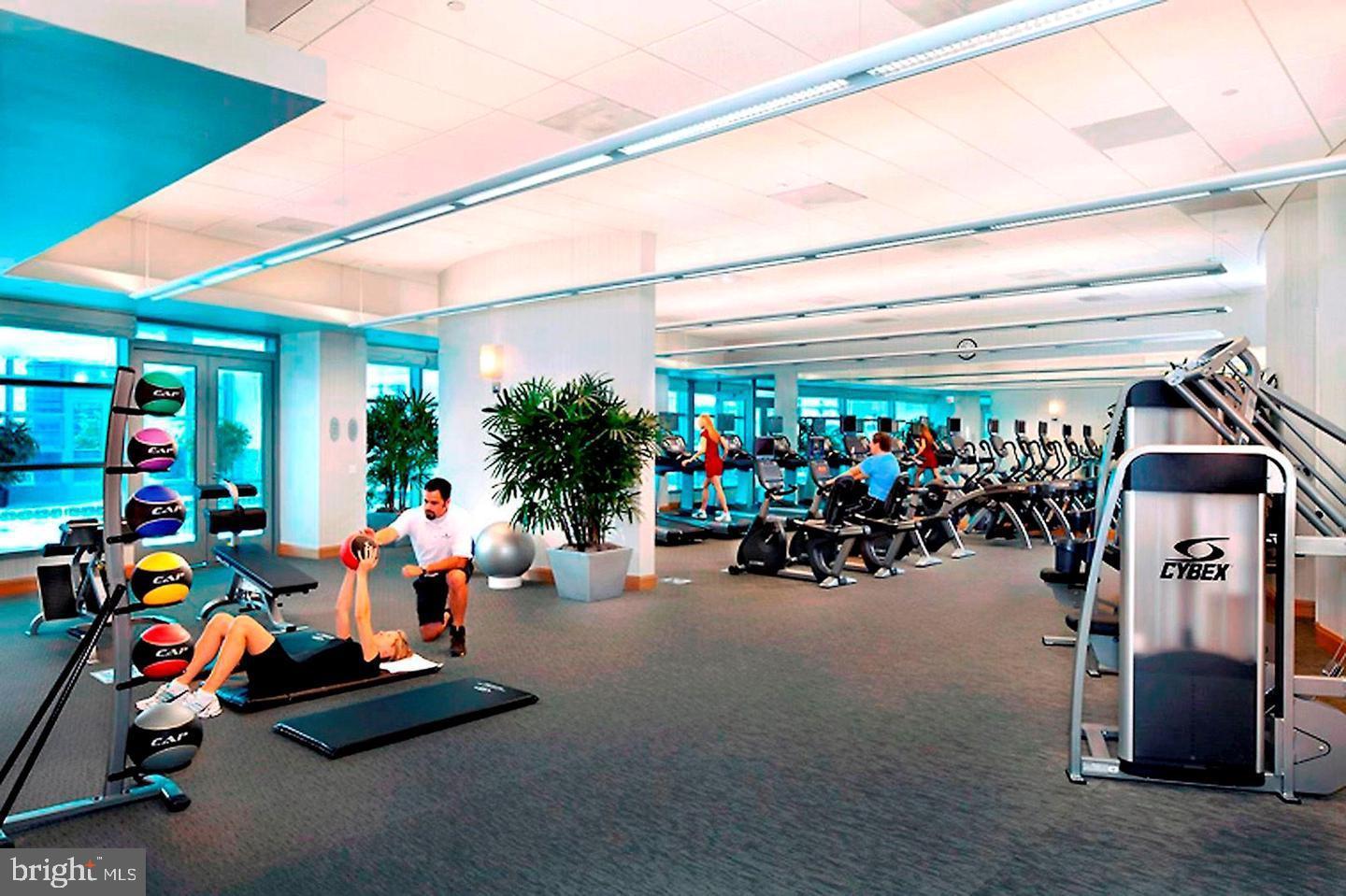 TURNBERRY TOWER - Residential Lease