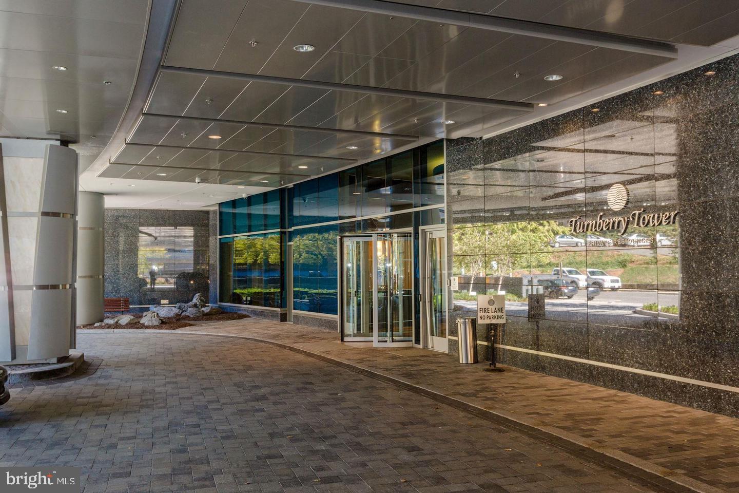 TURNBERRY TOWER - Residential Lease