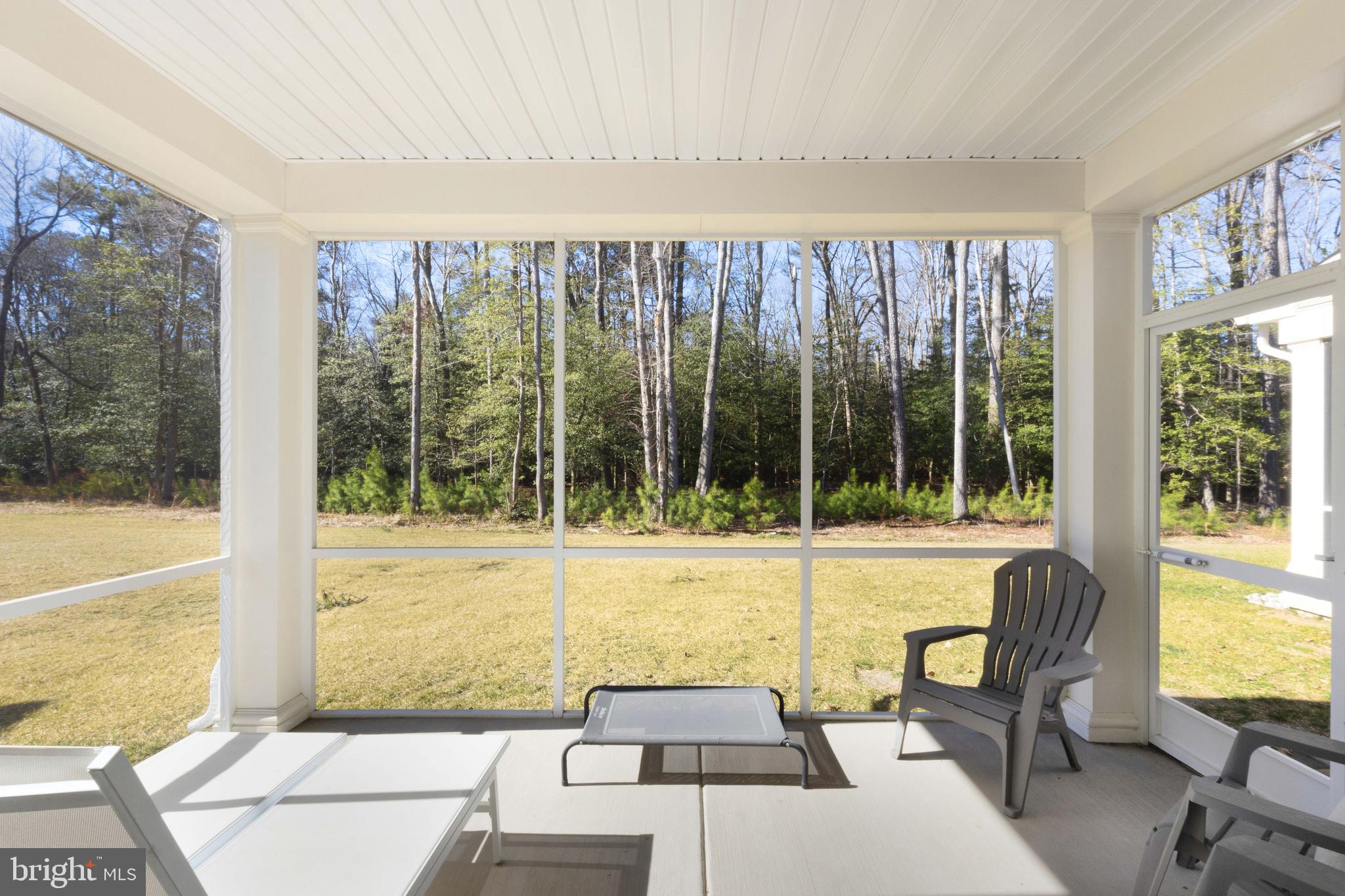 MILOS HAVEN - Residential