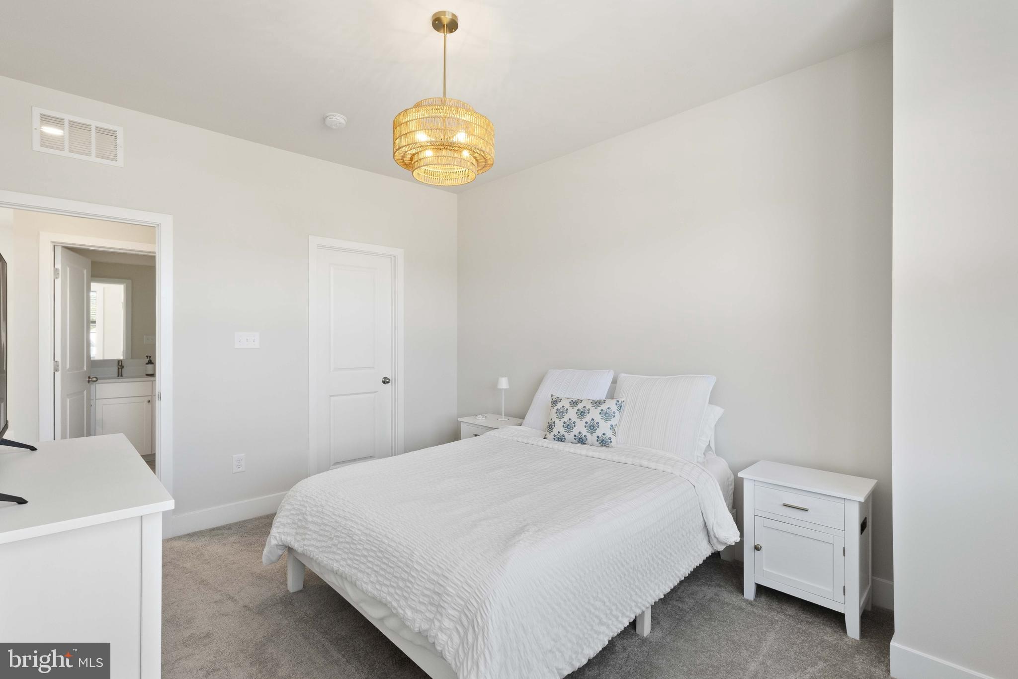 MILOS HAVEN - Residential