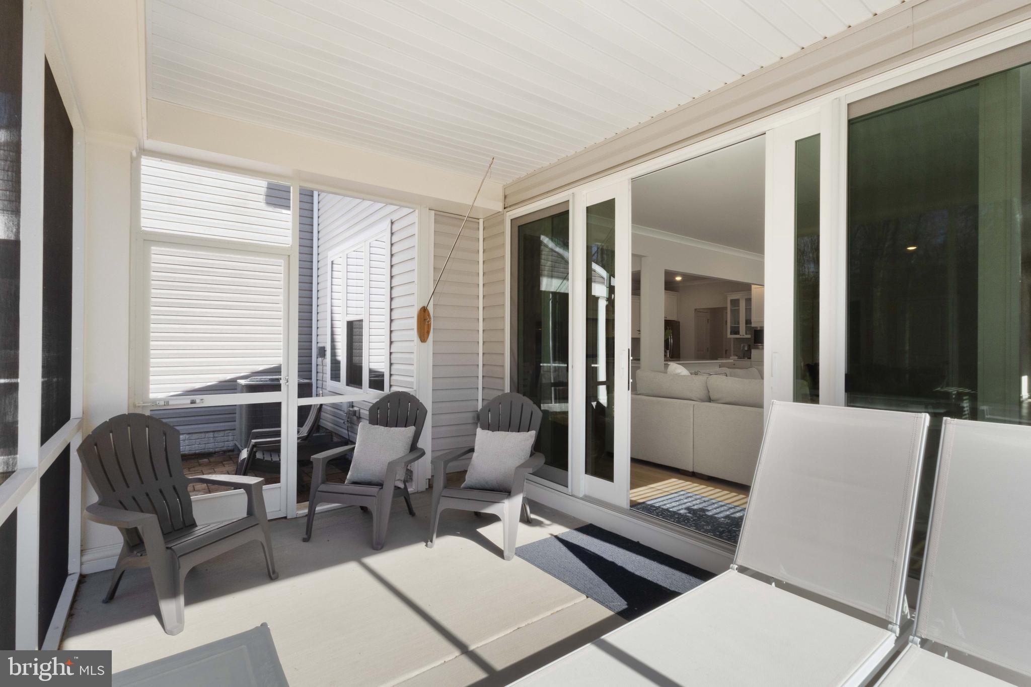 MILOS HAVEN - Residential