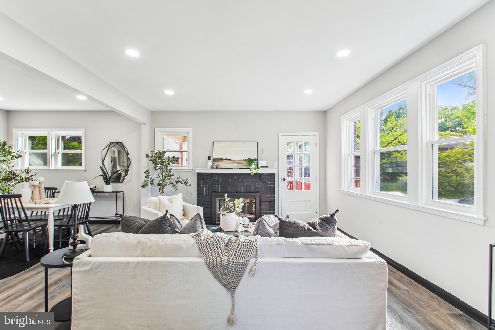 HUNTING RIDGE HISTORIC DISTRICT - Residential
