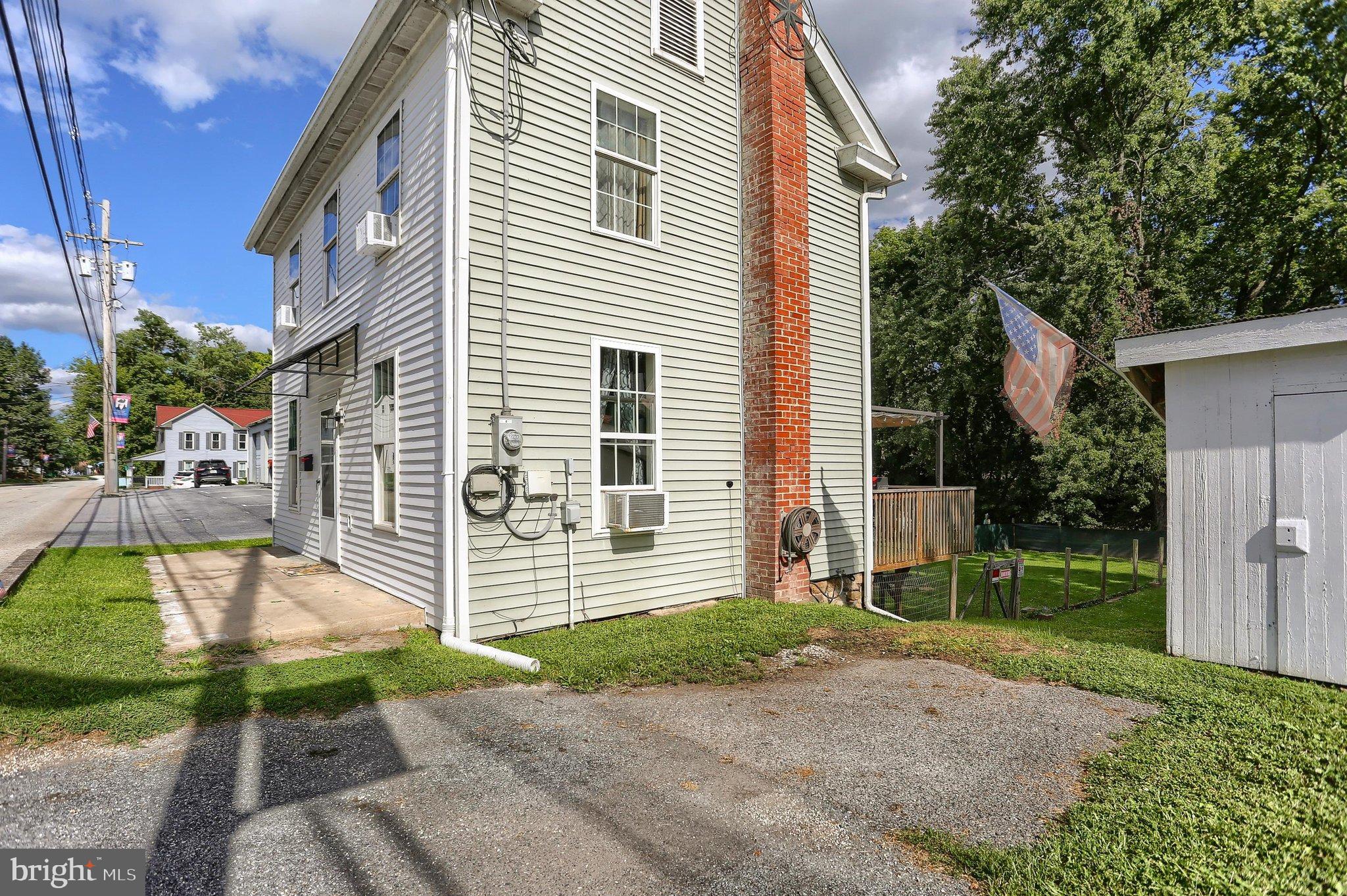 602 N MARKET STREET