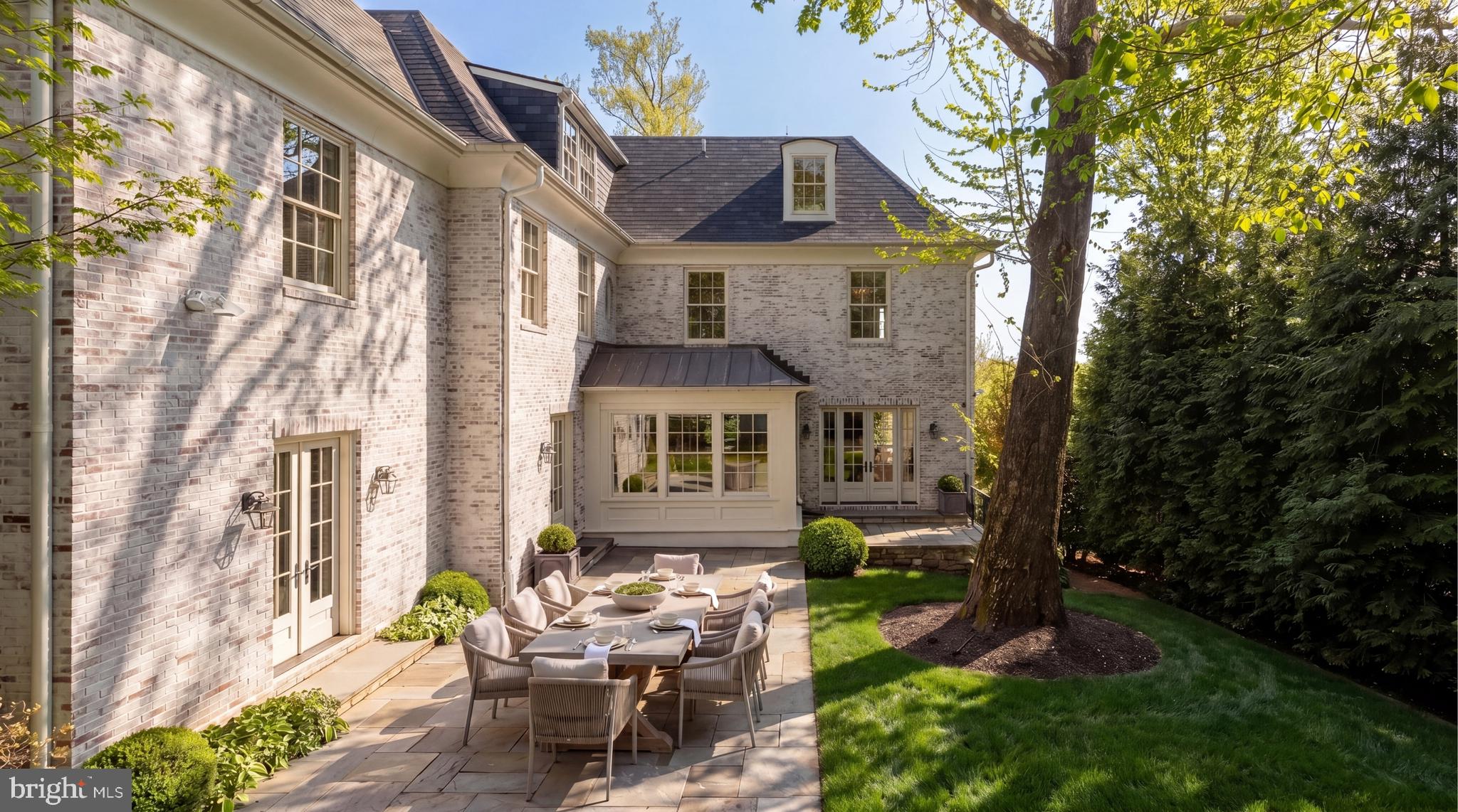 PHILLIPS PARK - Residential