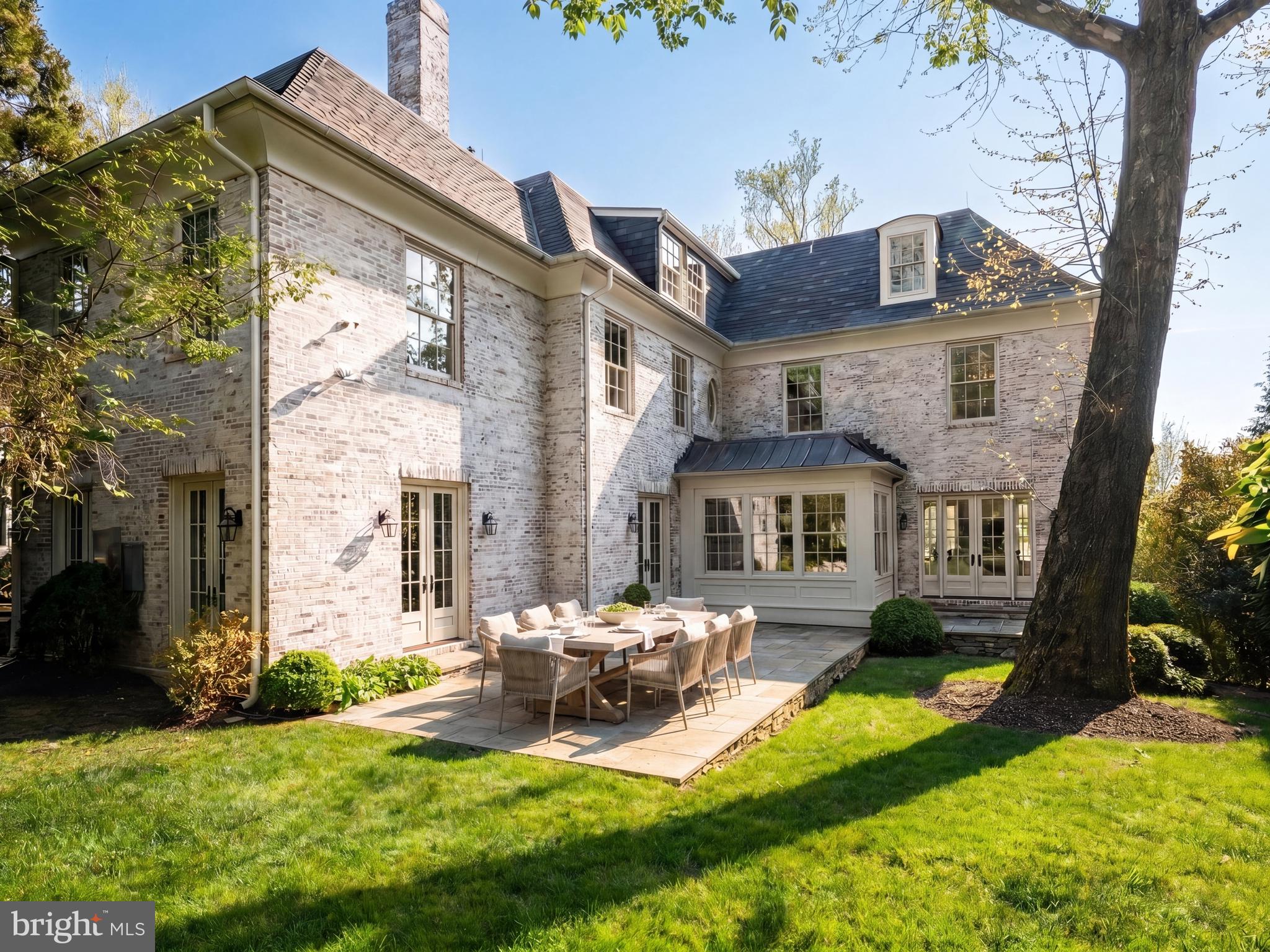 PHILLIPS PARK - Residential
