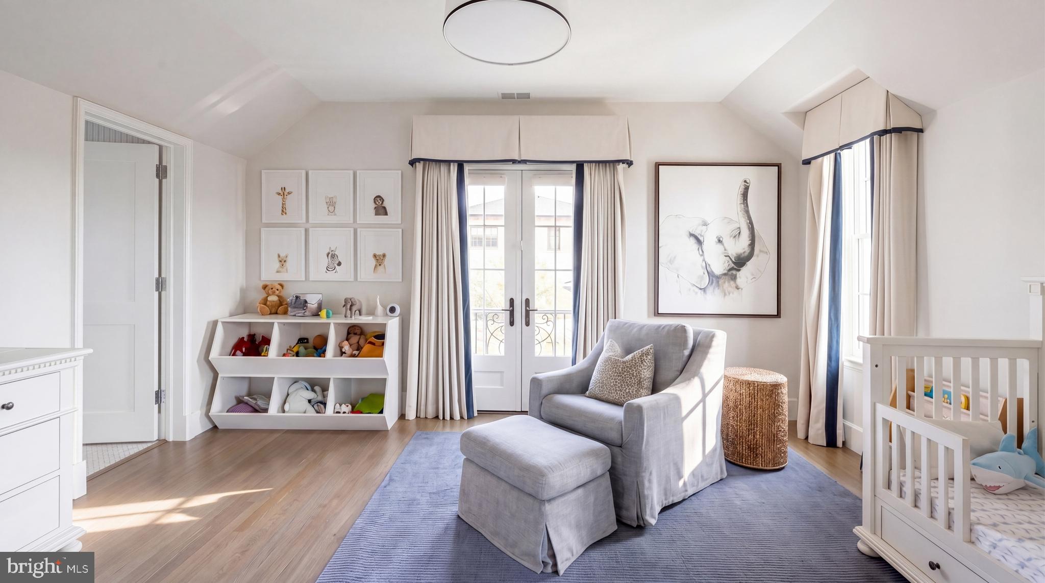 PHILLIPS PARK - Residential