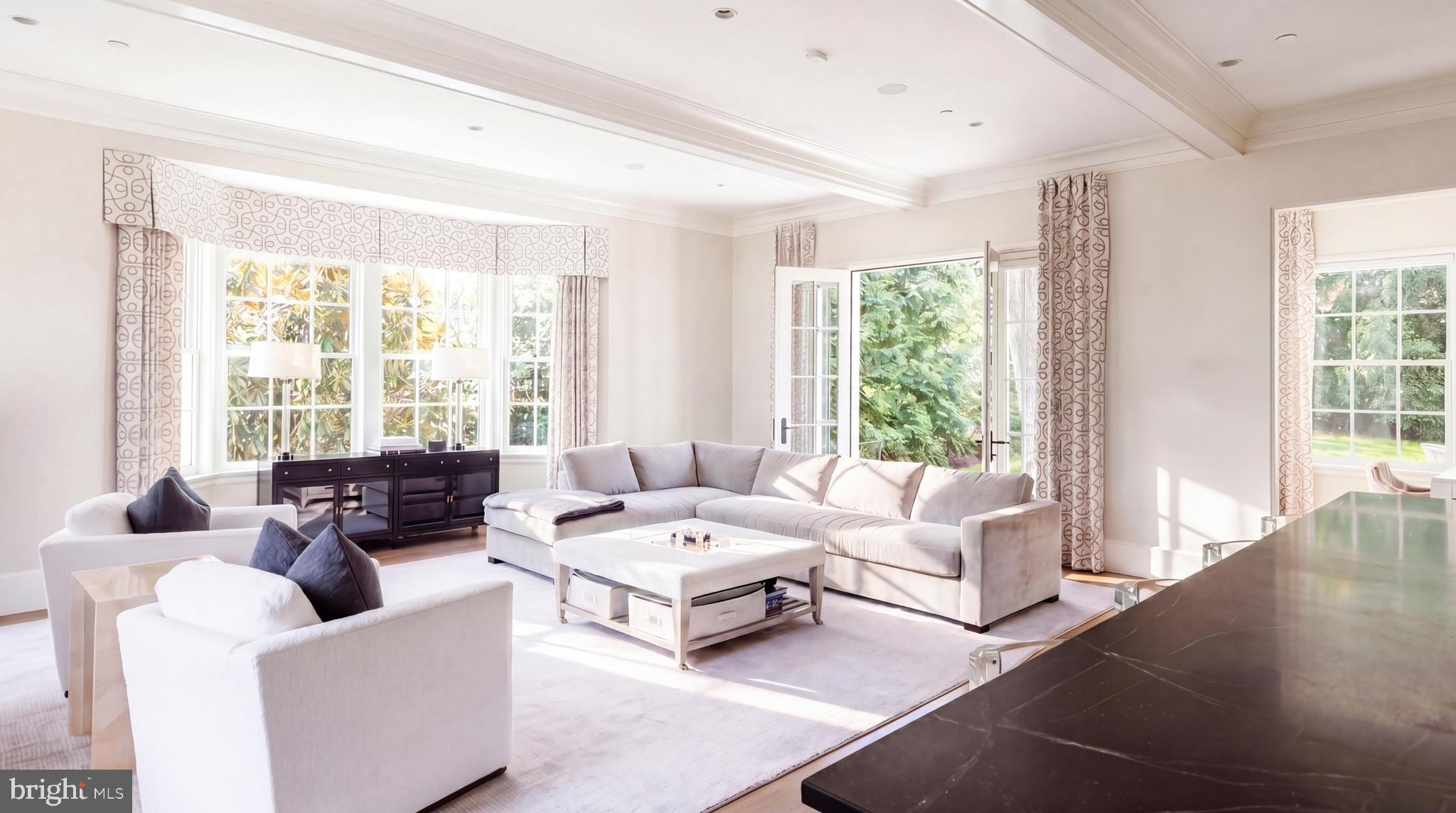 PHILLIPS PARK - Residential