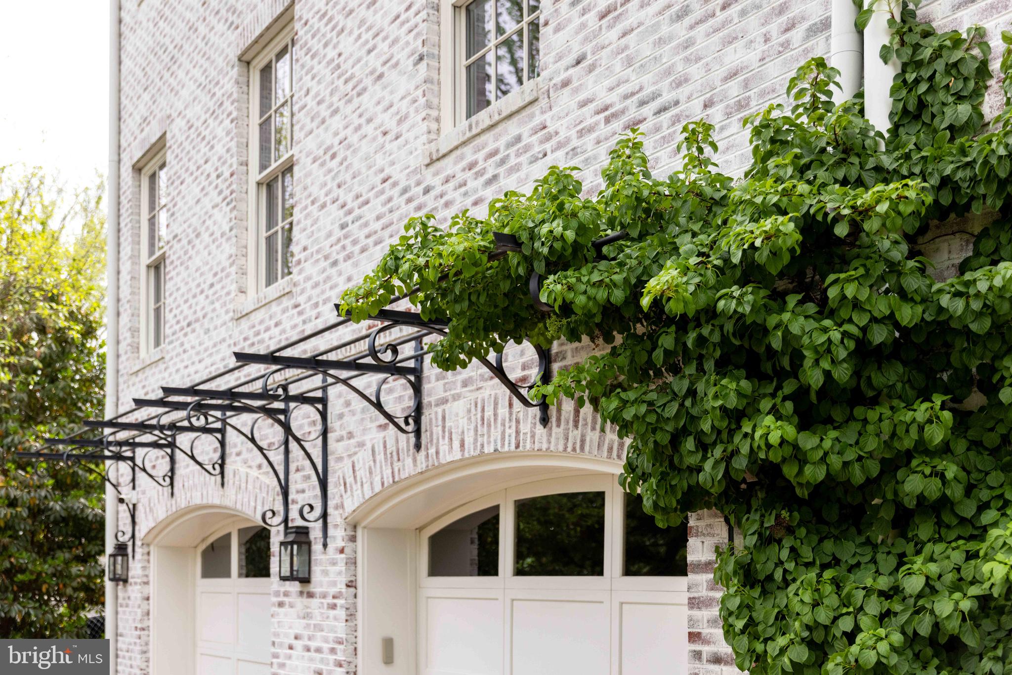 PHILLIPS PARK - Residential