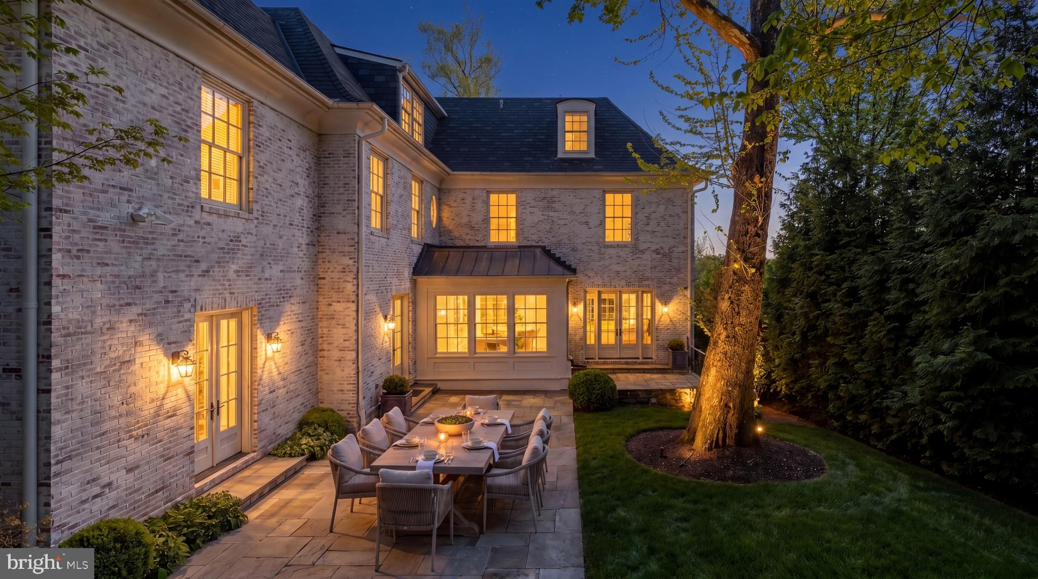 PHILLIPS PARK - Residential