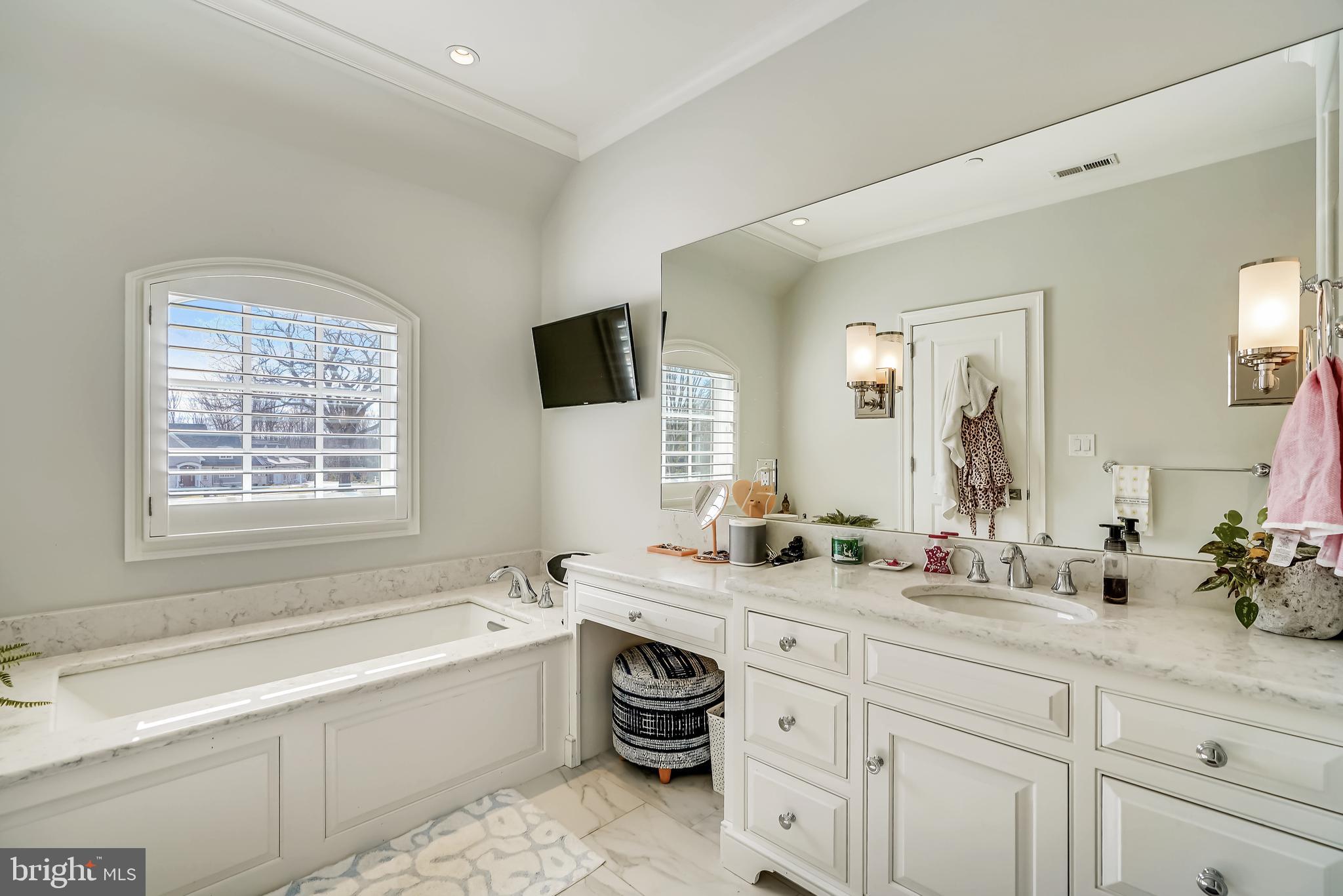 HAMPTON PARK - Residential