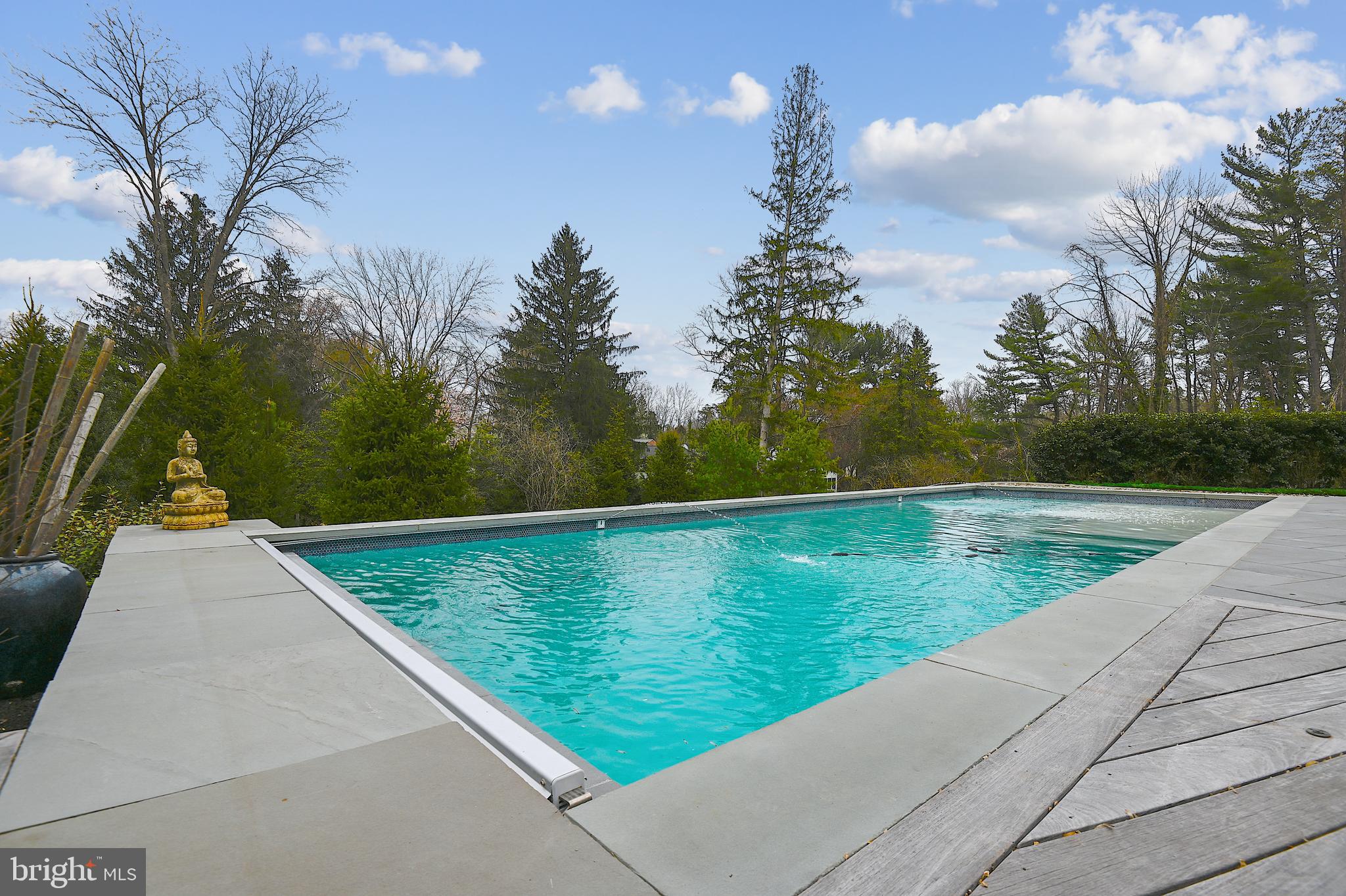 HAMPTON PARK - Residential