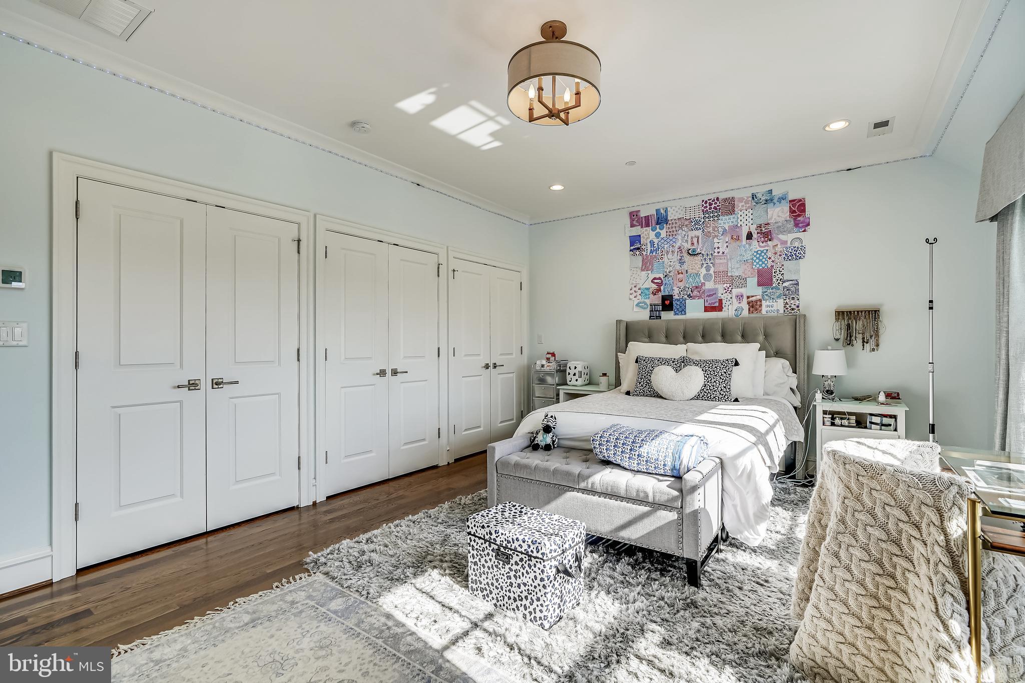 HAMPTON PARK - Residential