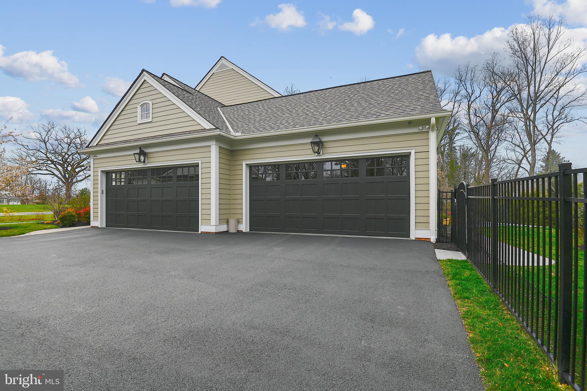 HAMPTON PARK - Residential