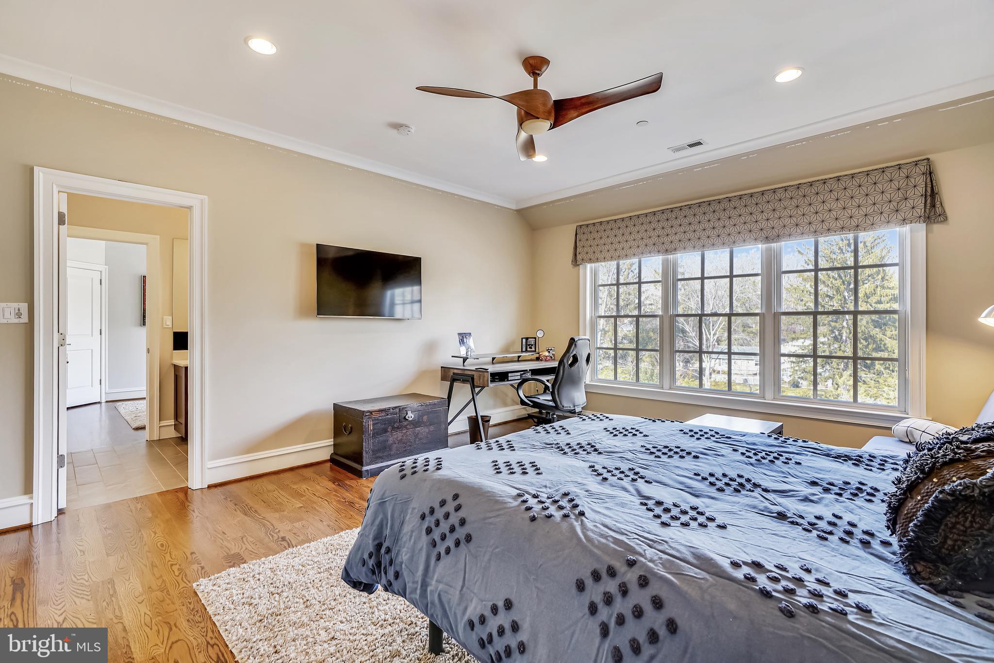 HAMPTON PARK - Residential