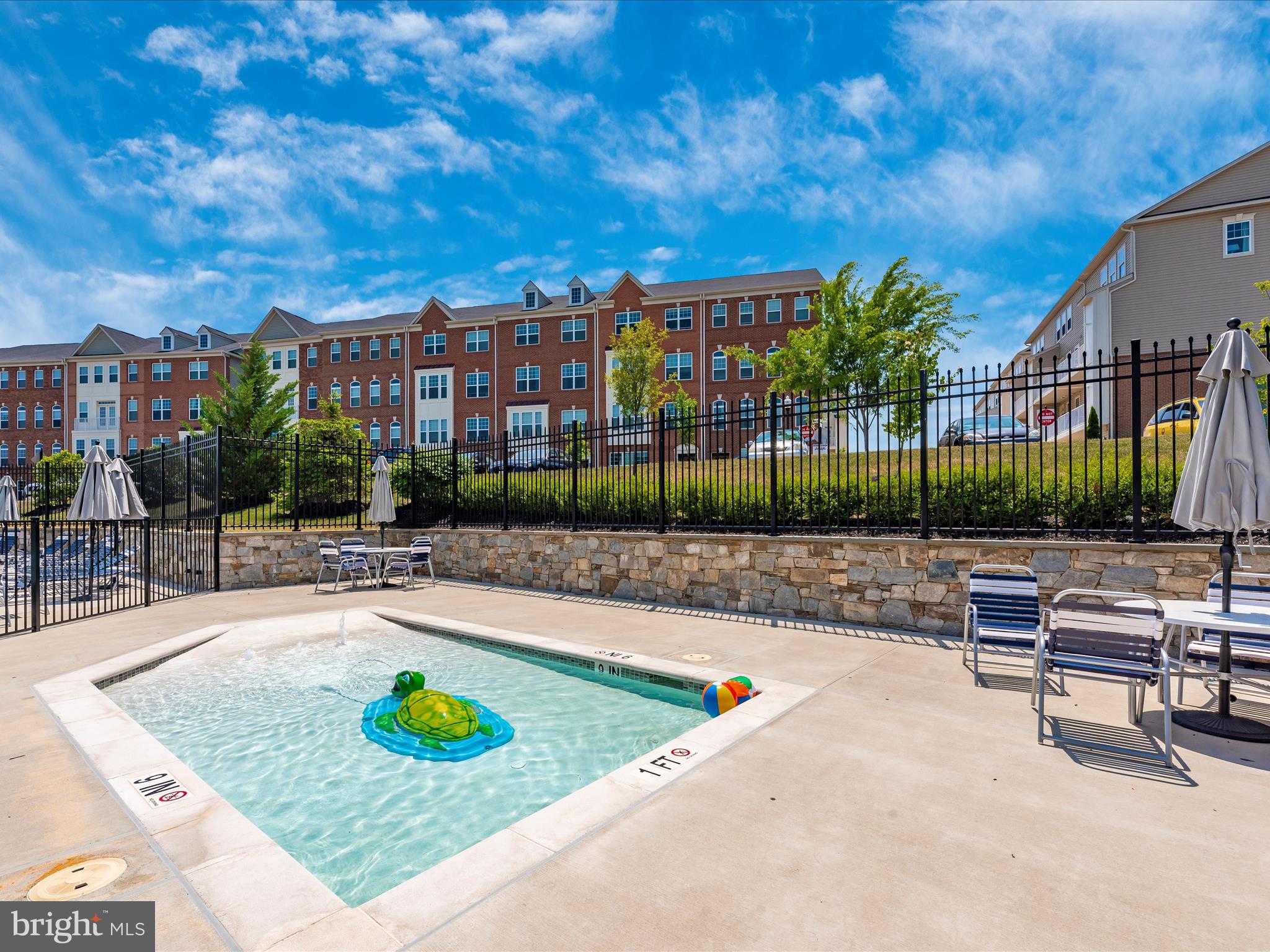 WESTVIEW SOUTH - Residential