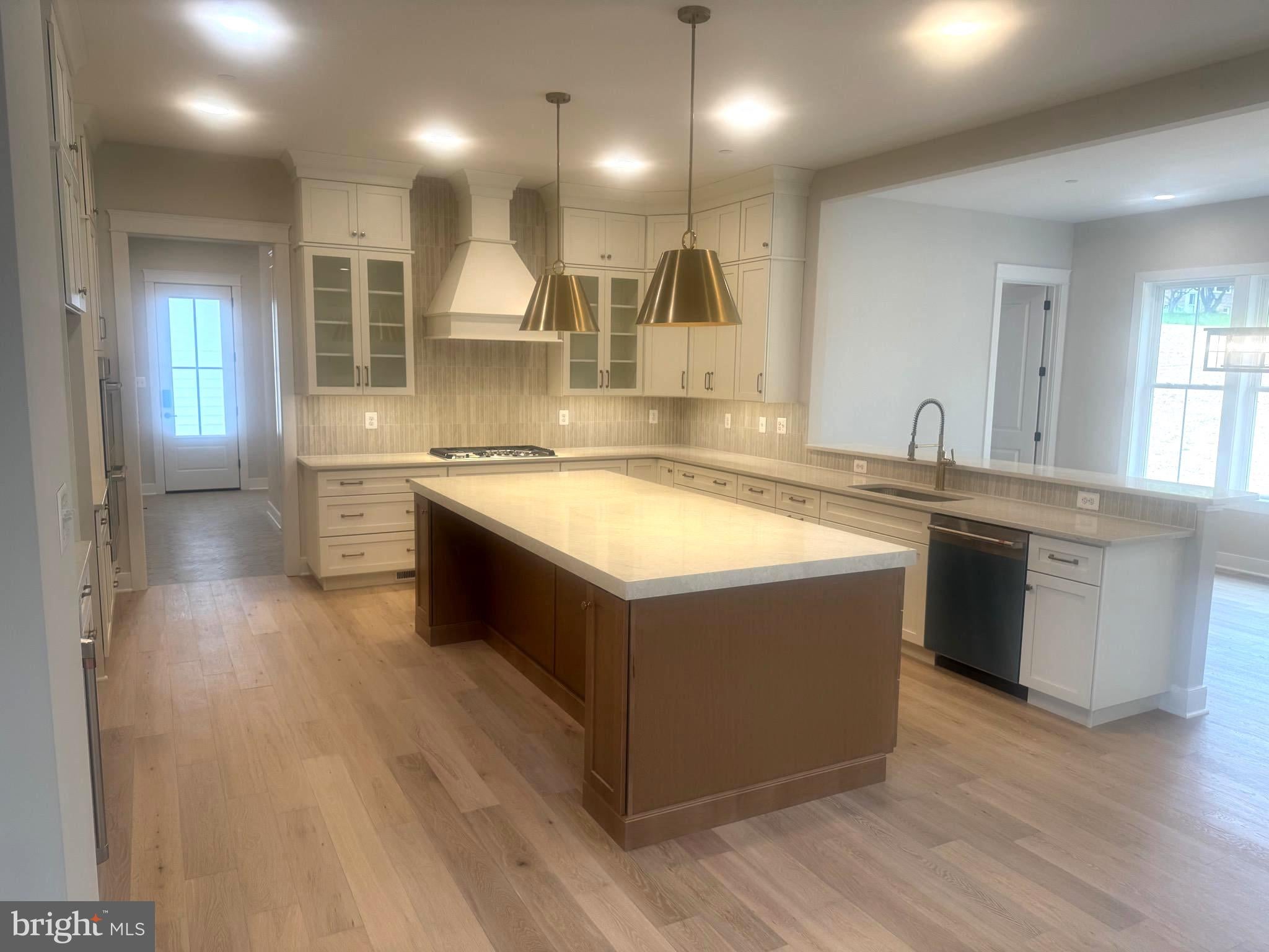 102 KENARD DRIVE