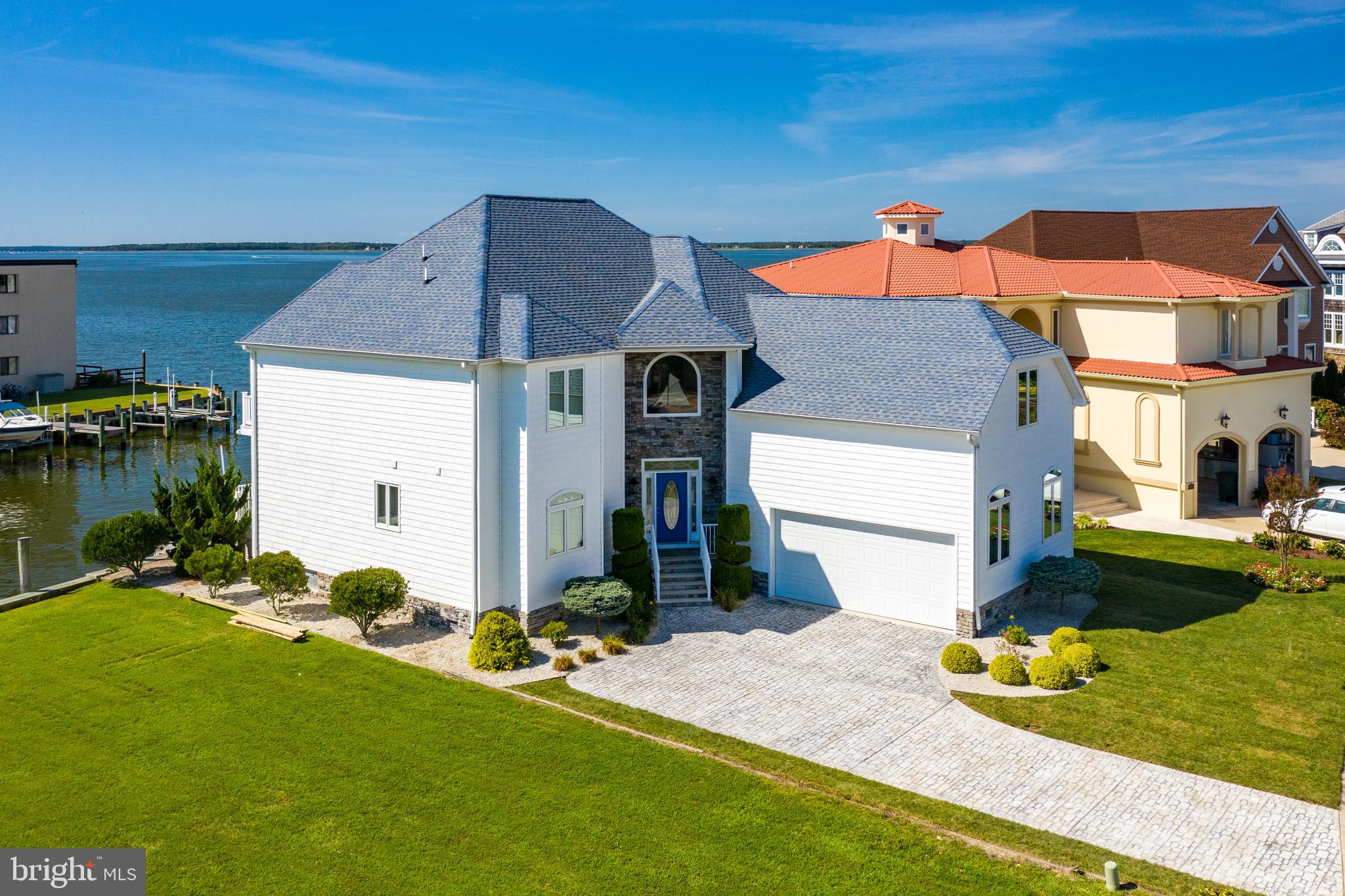 HERON HARBOUR - Residential