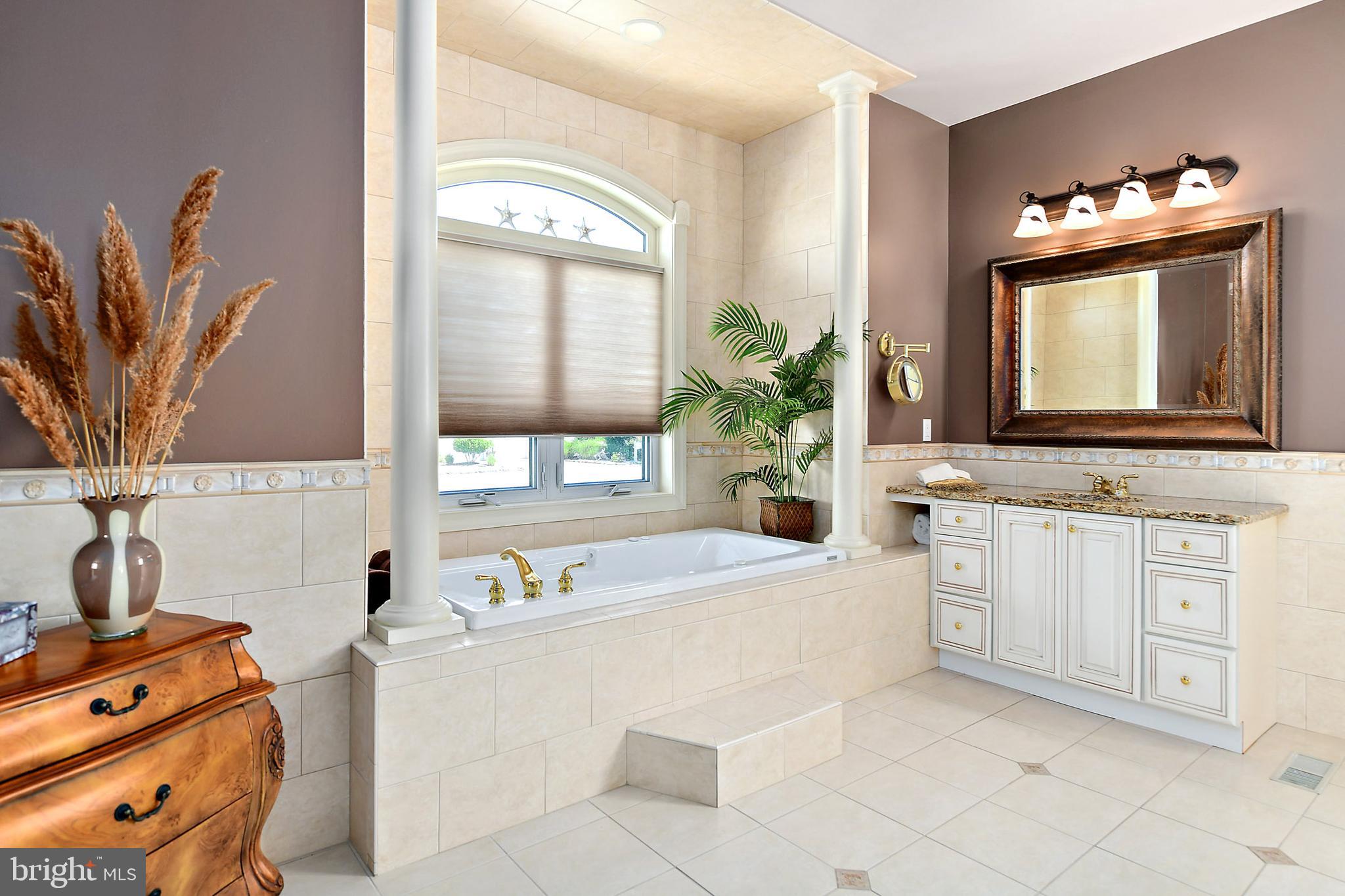 HERON HARBOUR - Residential