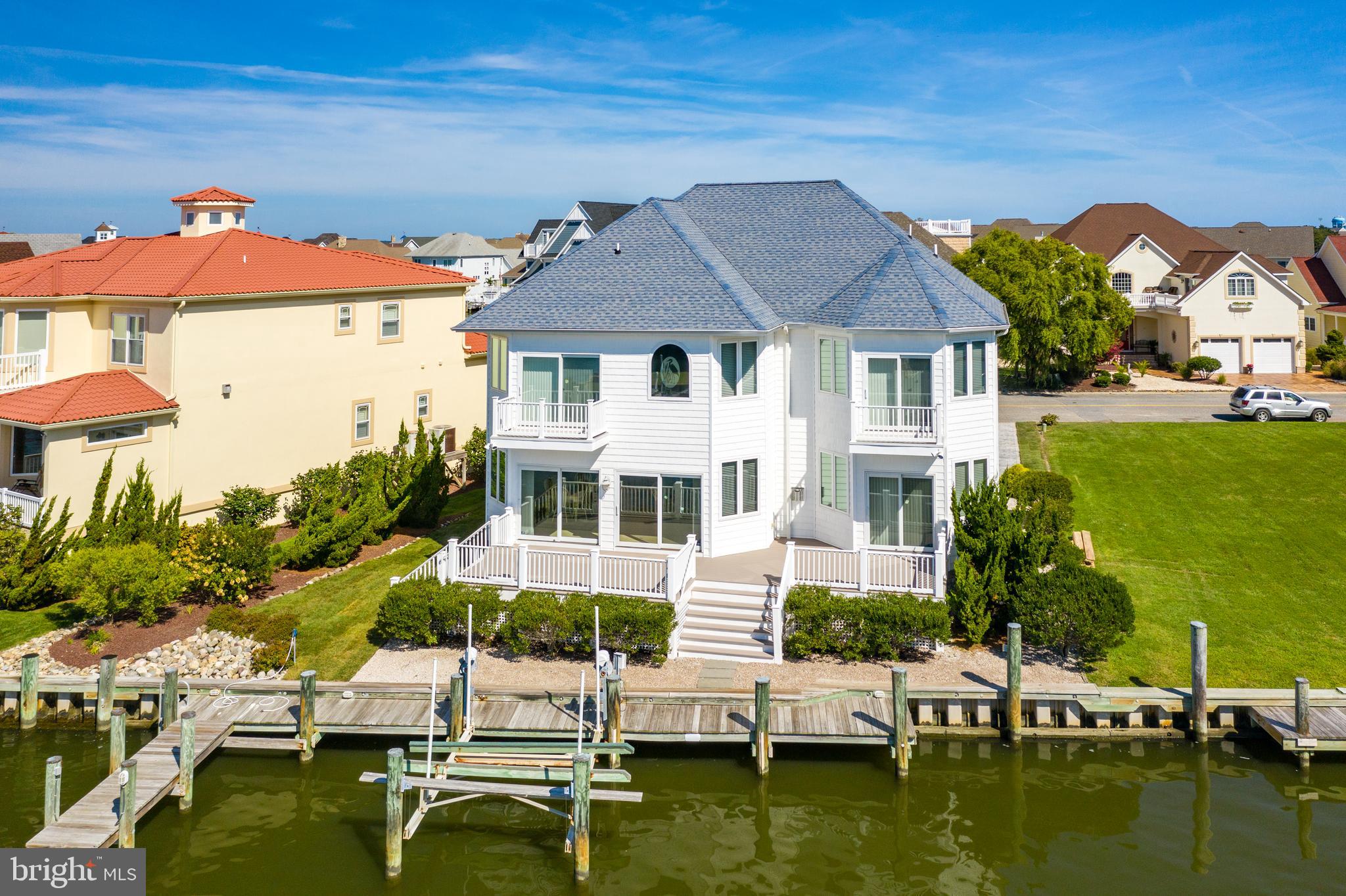 HERON HARBOUR - Residential