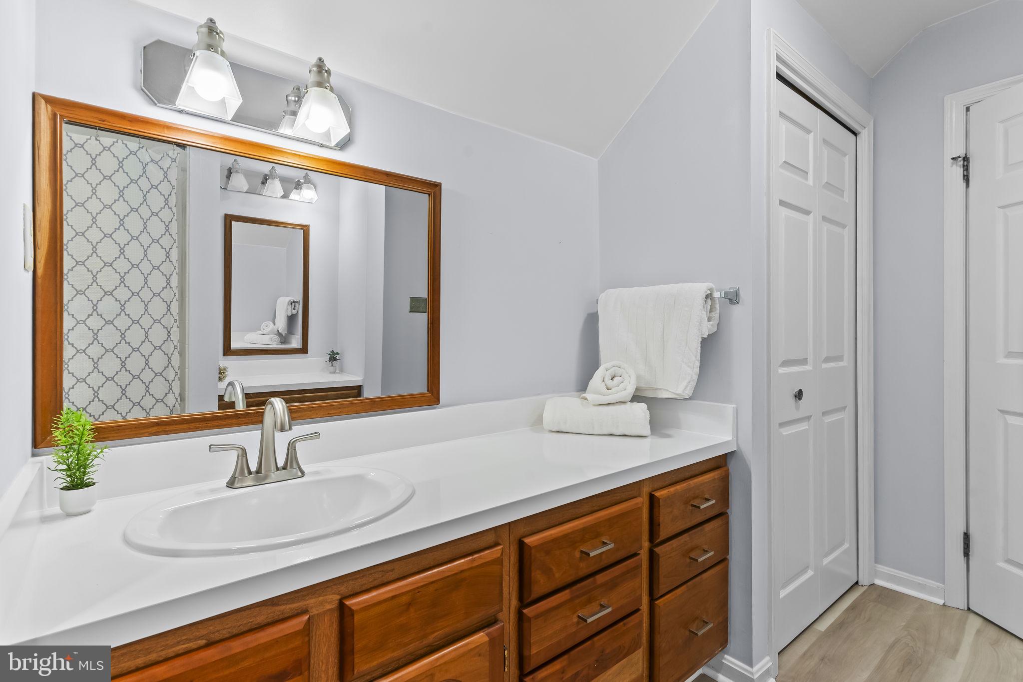 FERRY LANDING WOODS - Residential