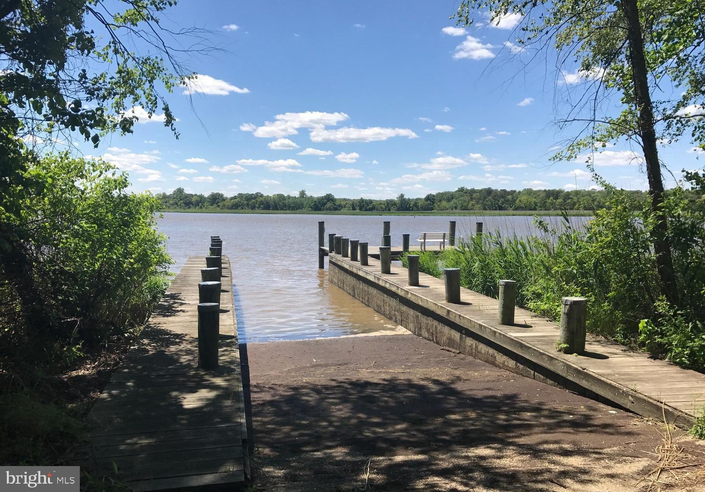 FERRY LANDING WOODS - Residential