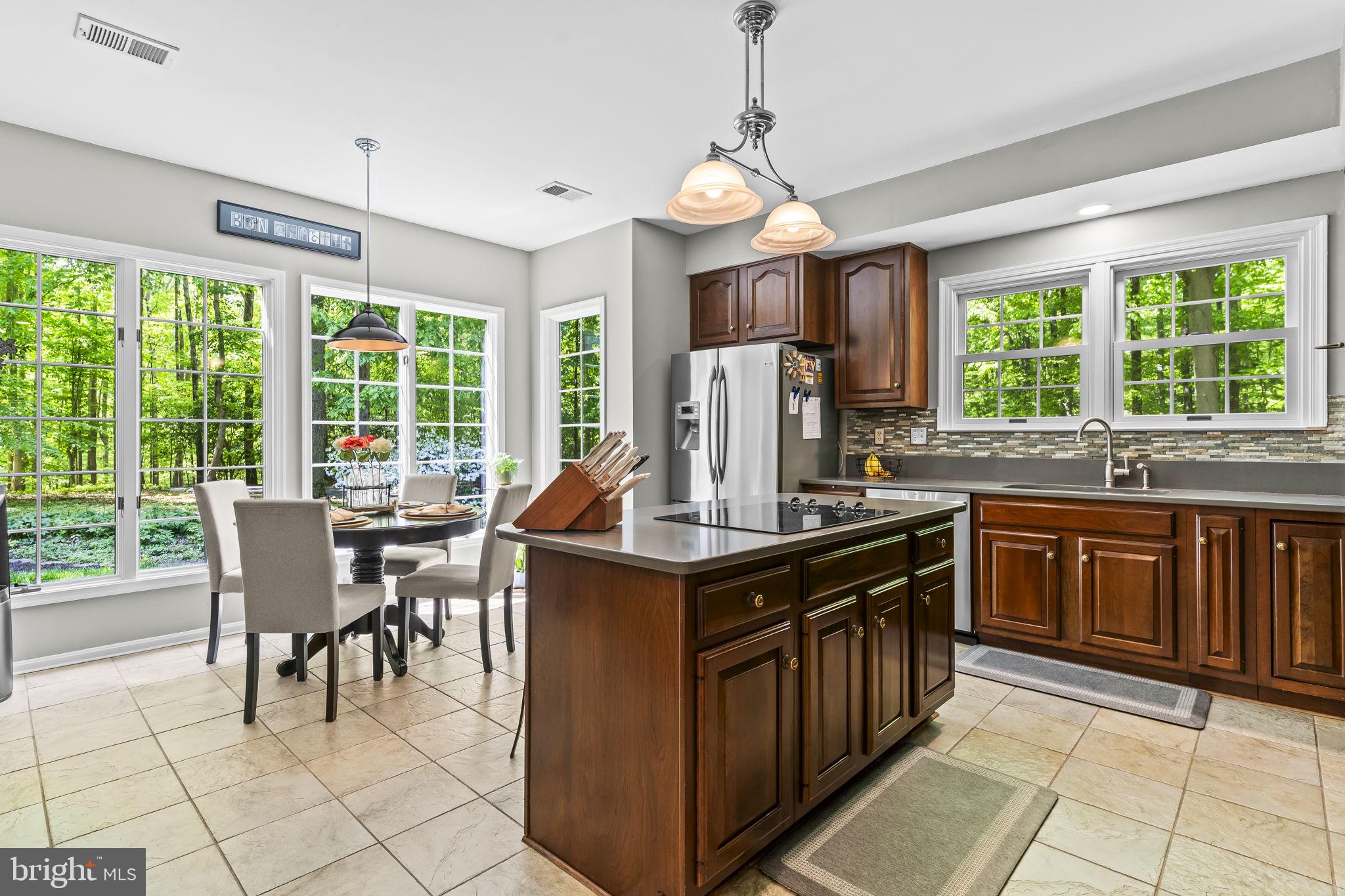 FERRY LANDING WOODS - Residential