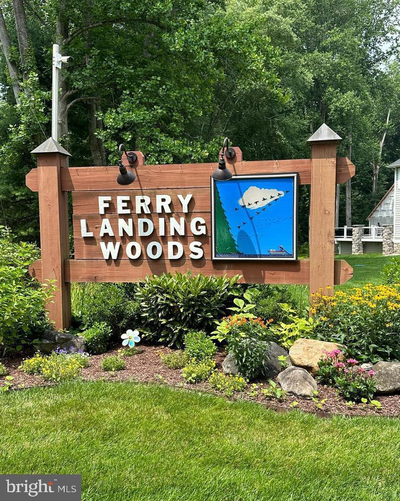FERRY LANDING WOODS - Residential