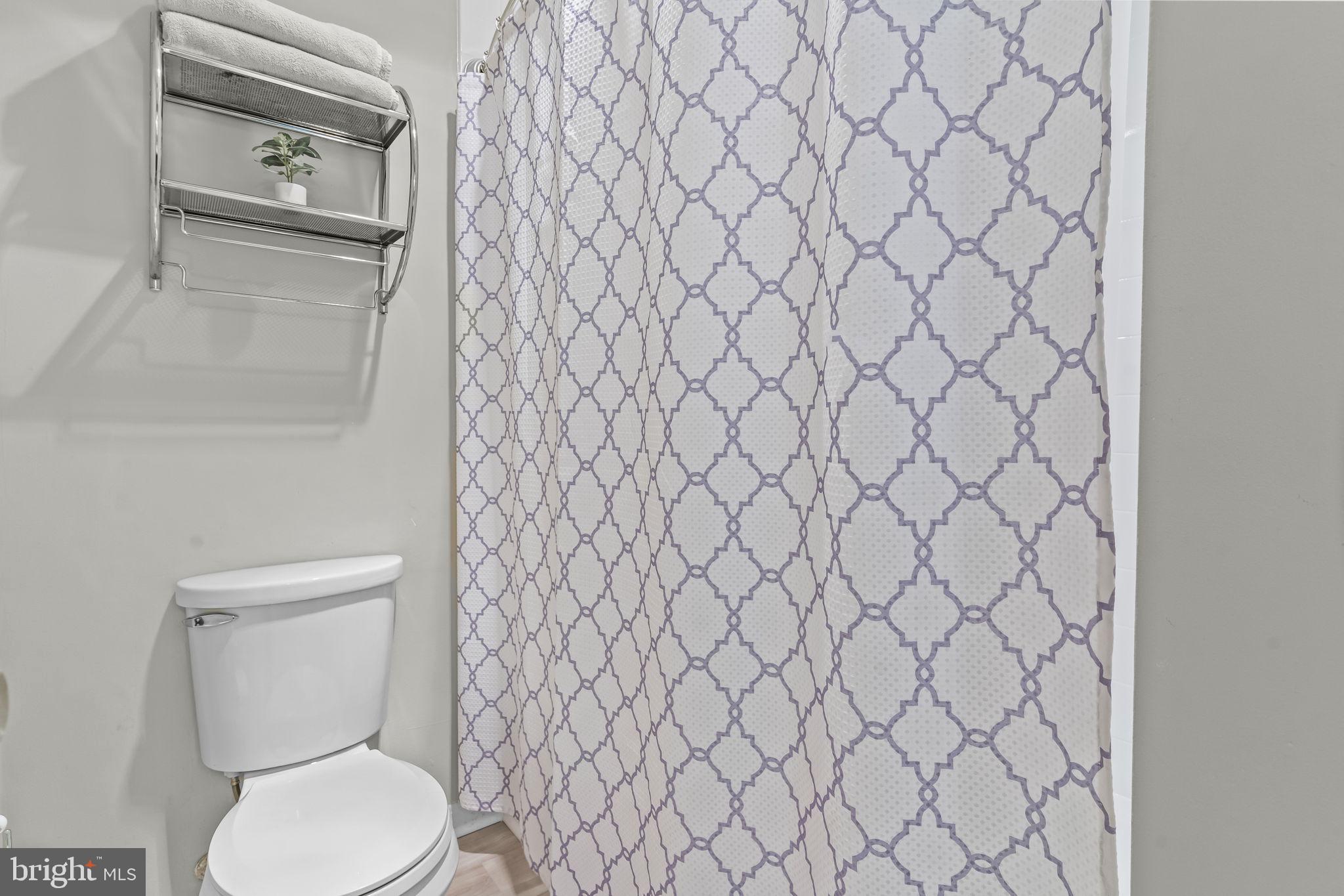 FERRY LANDING WOODS - Residential