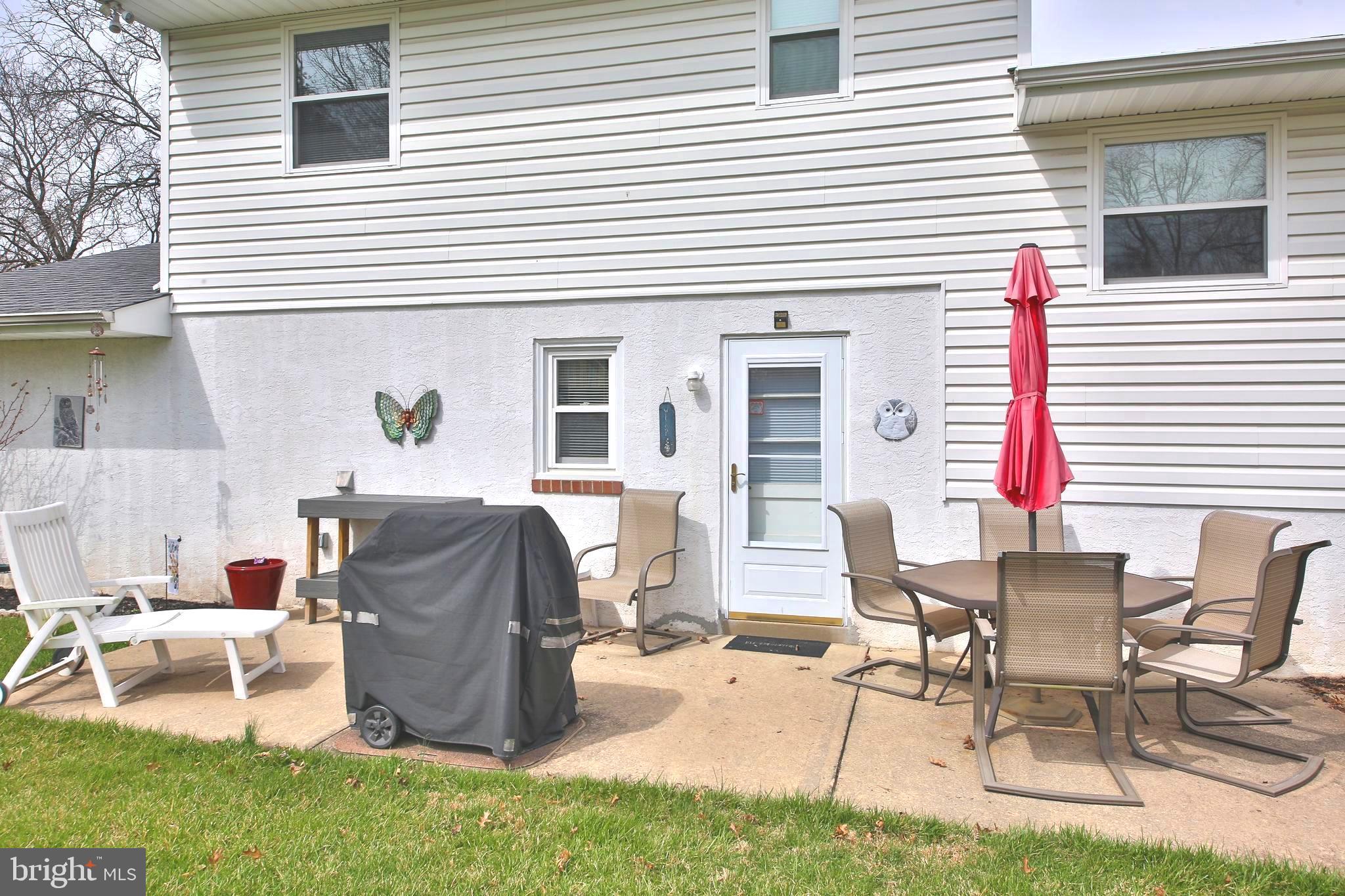 WOODS EDGE - Residential