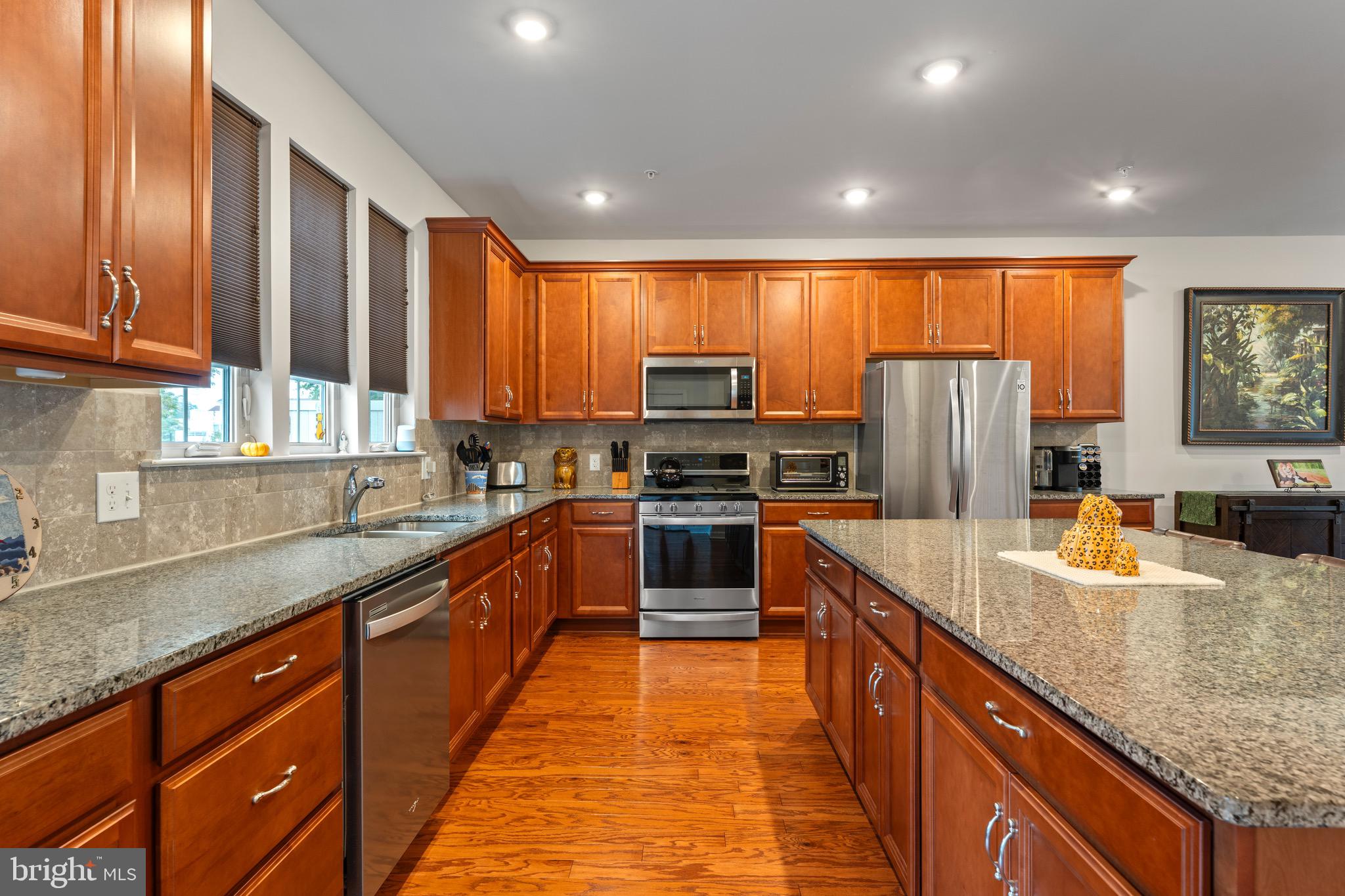 TALL OAKS - Residential