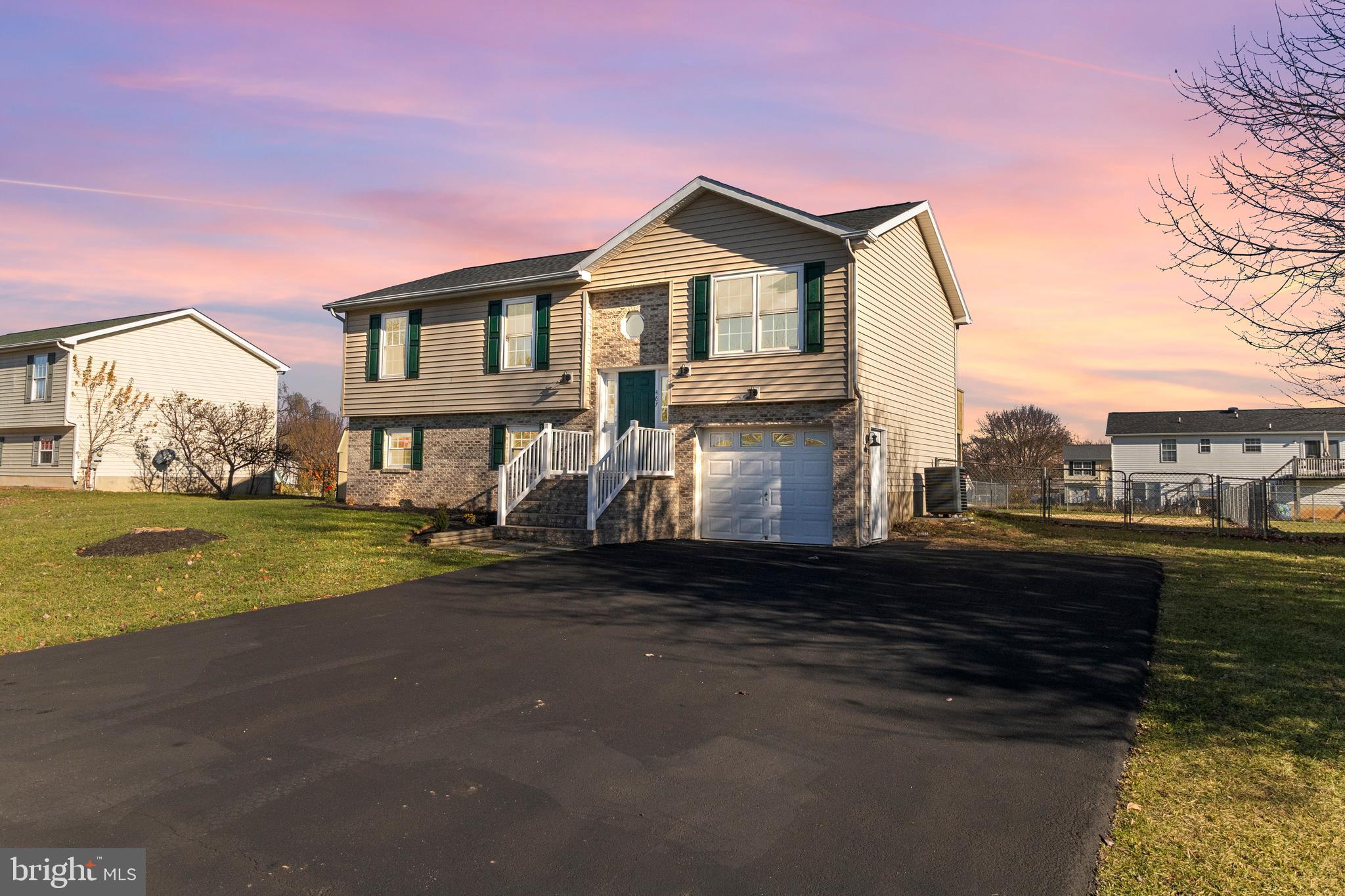 SENECA VILLAGE - Residential