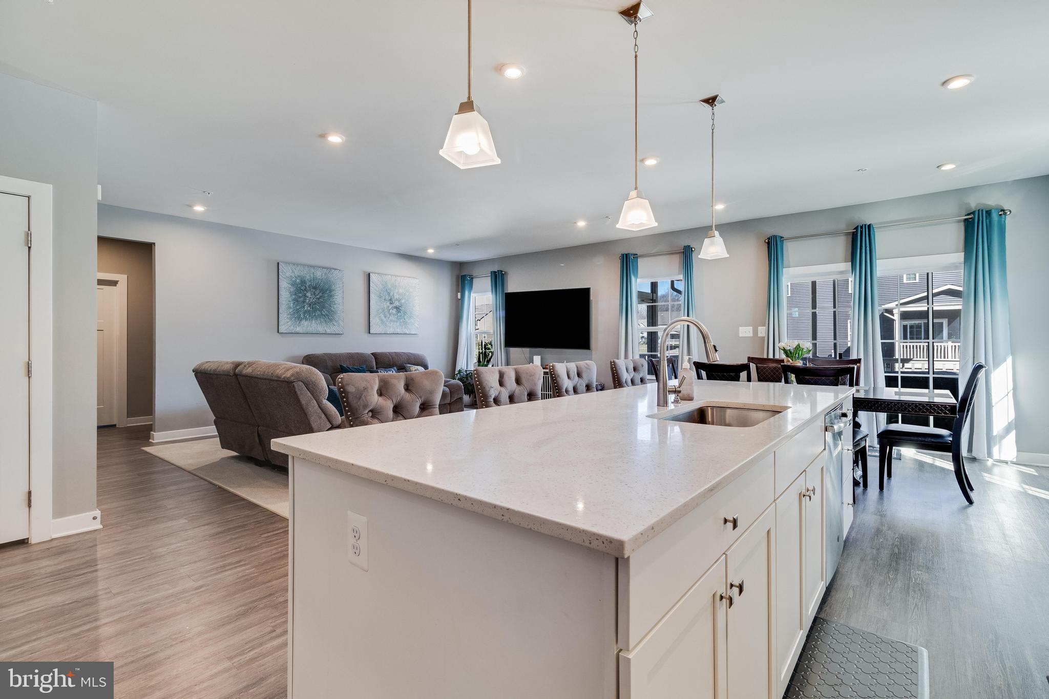 8798 BANCROFT DRIVE