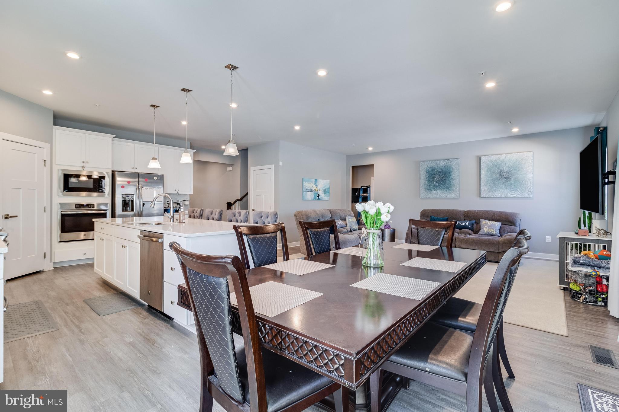 8798 BANCROFT DRIVE