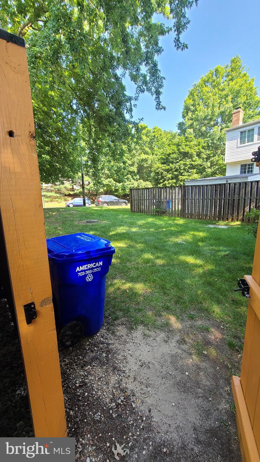 D EVEREUX WEST - Residential Lease