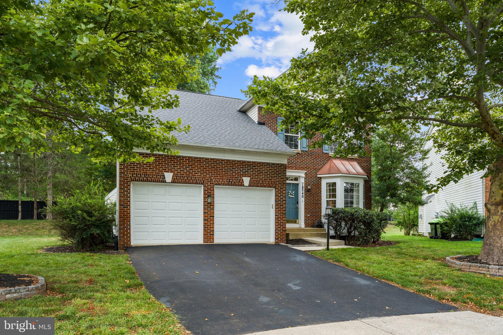 18240 OAK LAKE COURT